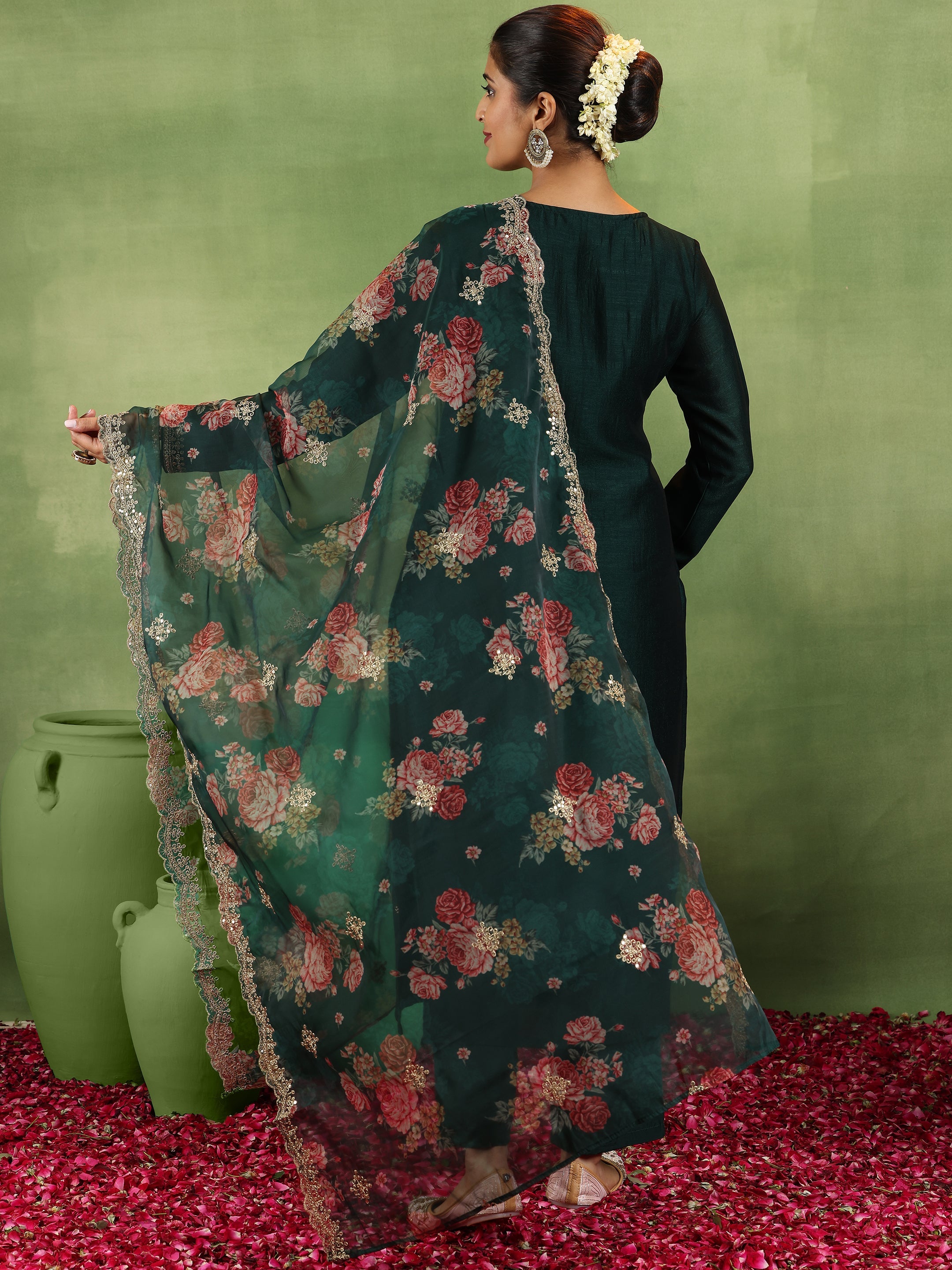 Green Embroidered Silk Blend Straight Suit With Dupatta