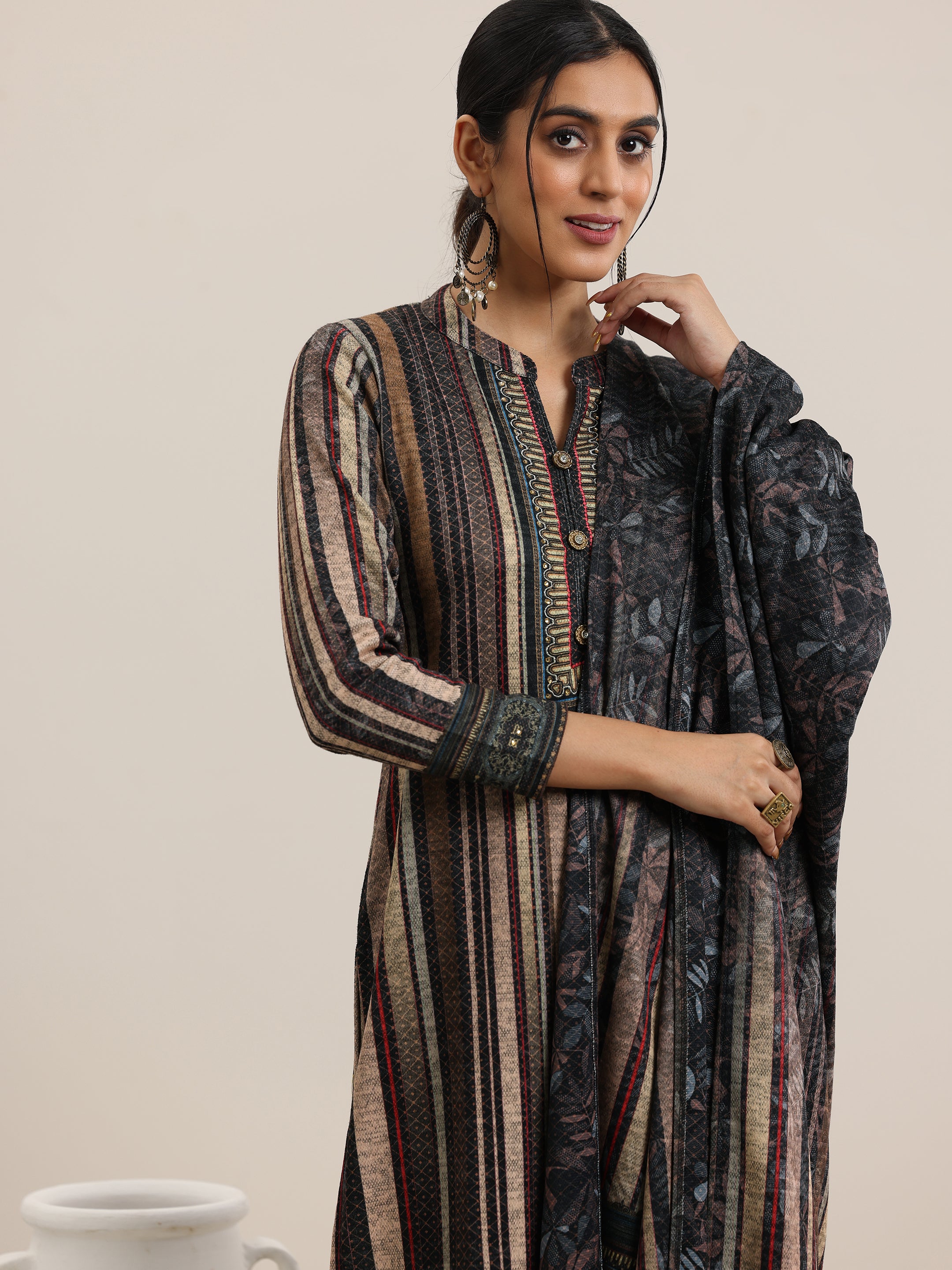 Grey Printed Wool Blend Straight Suit With Dupatta