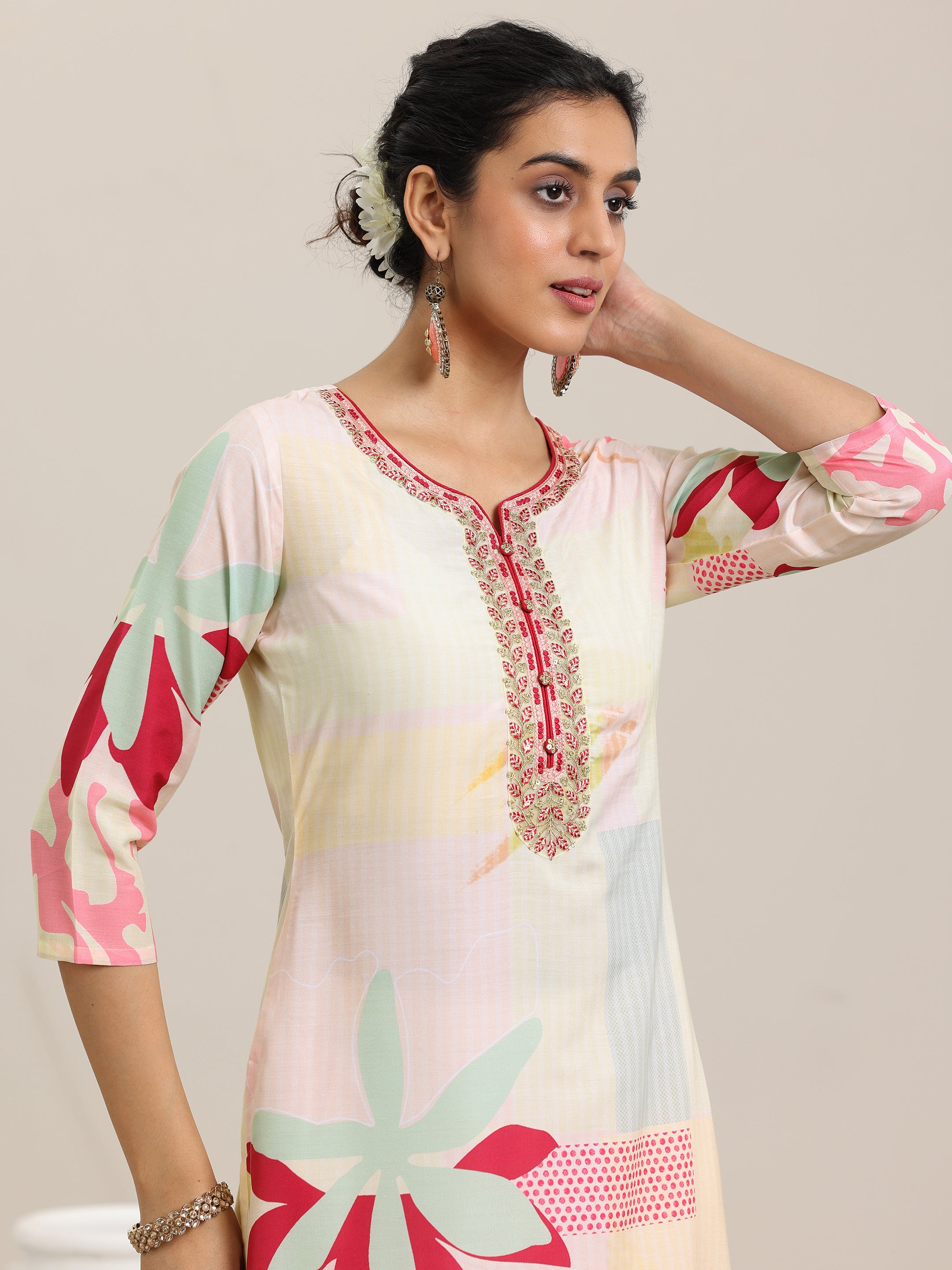 Cream Printed Cotton Blend Straight Suit With Dupatta