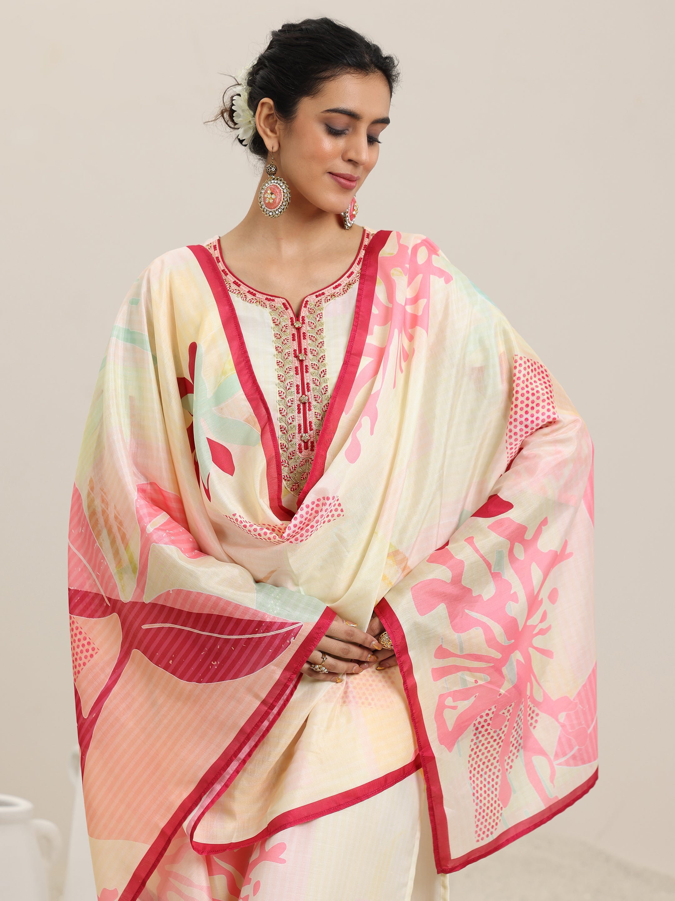 Cream Printed Cotton Blend Straight Suit With Dupatta