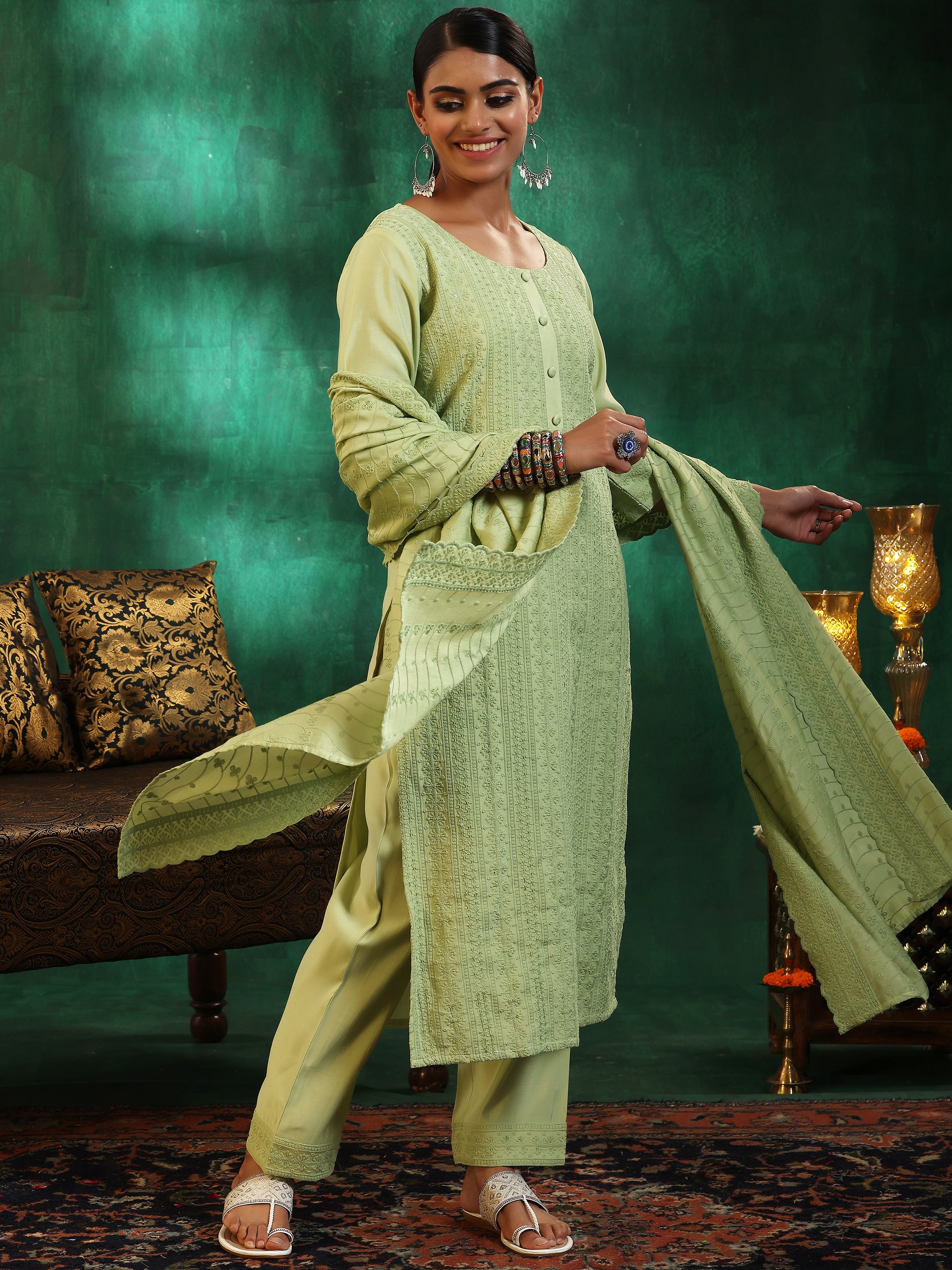 Green Embroidered Silk Blend Straight Suit With Dupatta