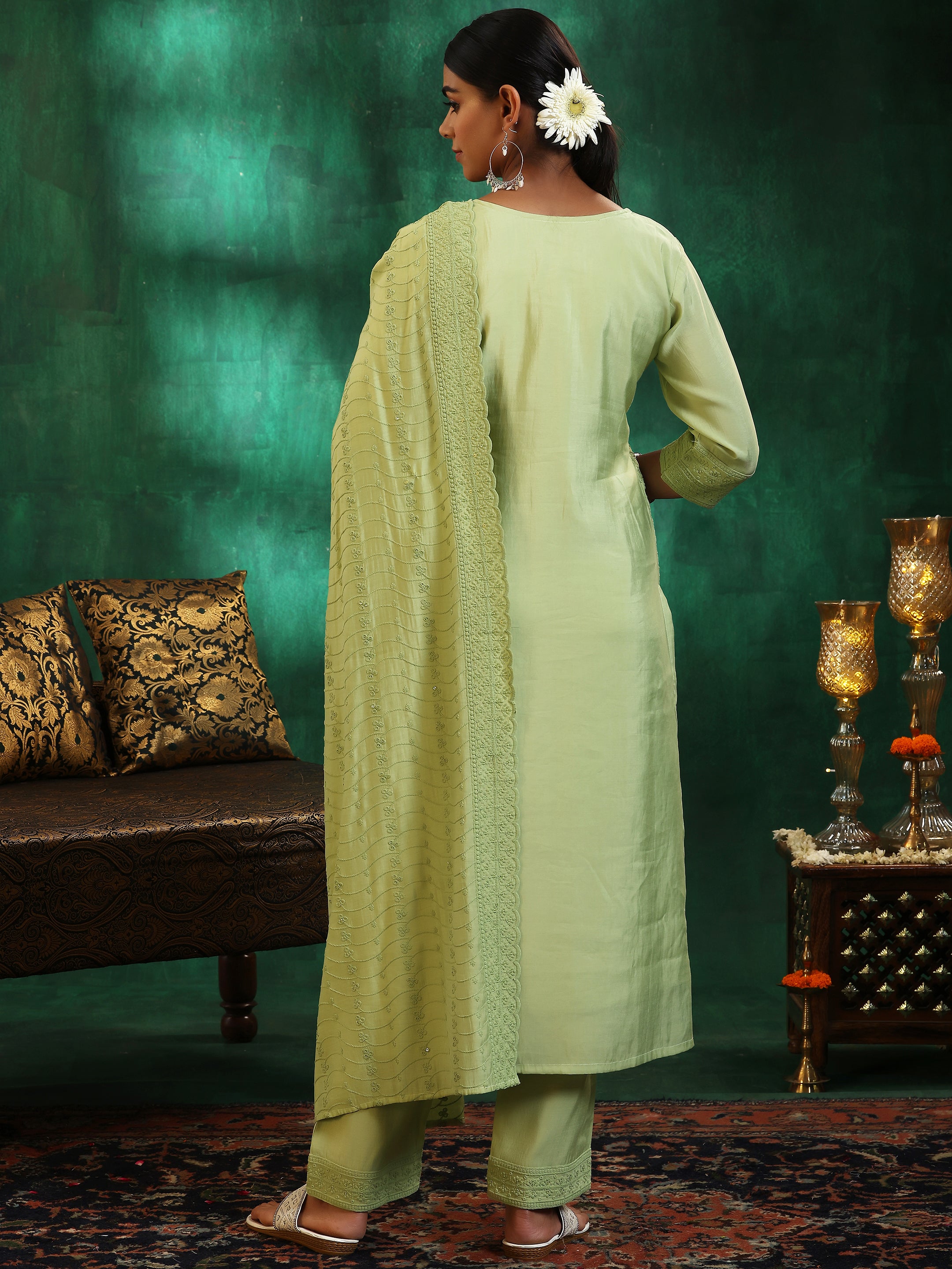 Green Embroidered Silk Blend Straight Suit With Dupatta