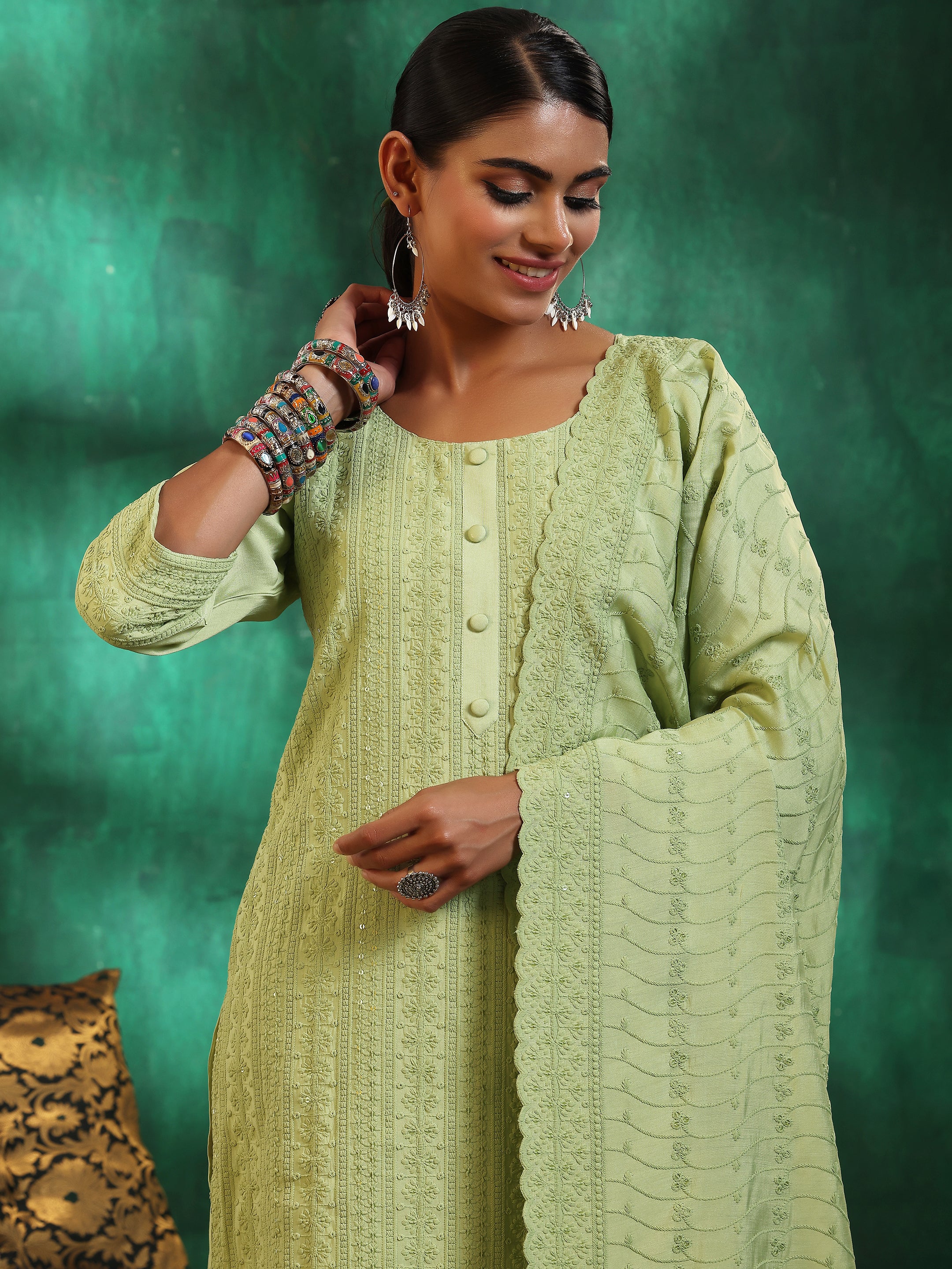 Green Embroidered Silk Blend Straight Suit With Dupatta