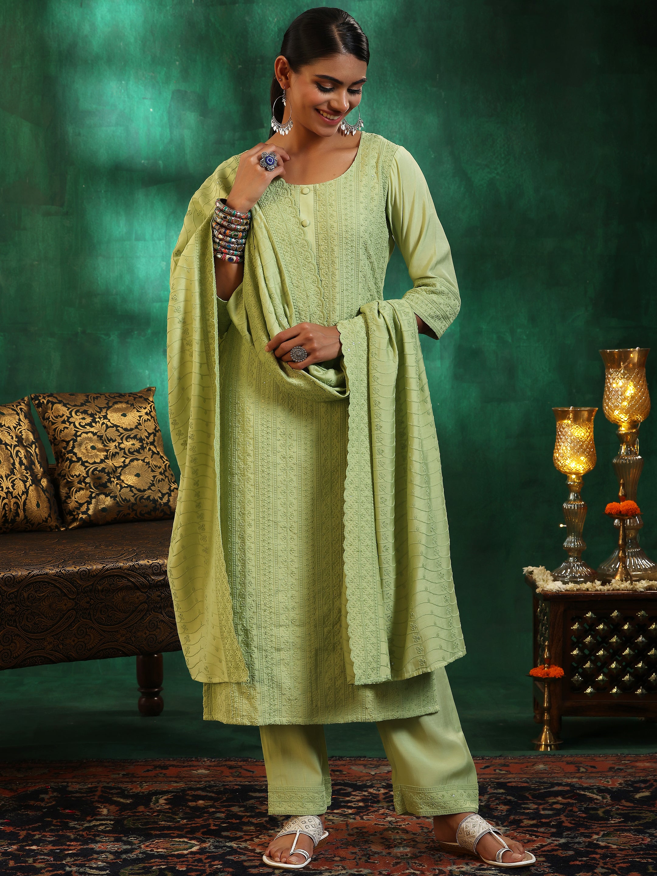 Green Embroidered Silk Blend Straight Suit With Dupatta