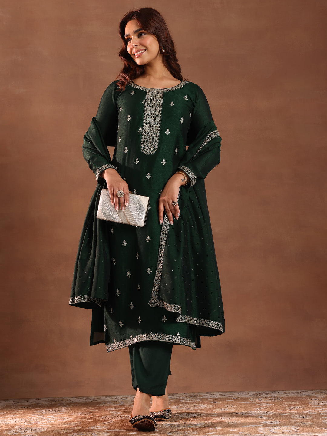 Green Embroidered Silk Blend Straight Suit With Dupatta