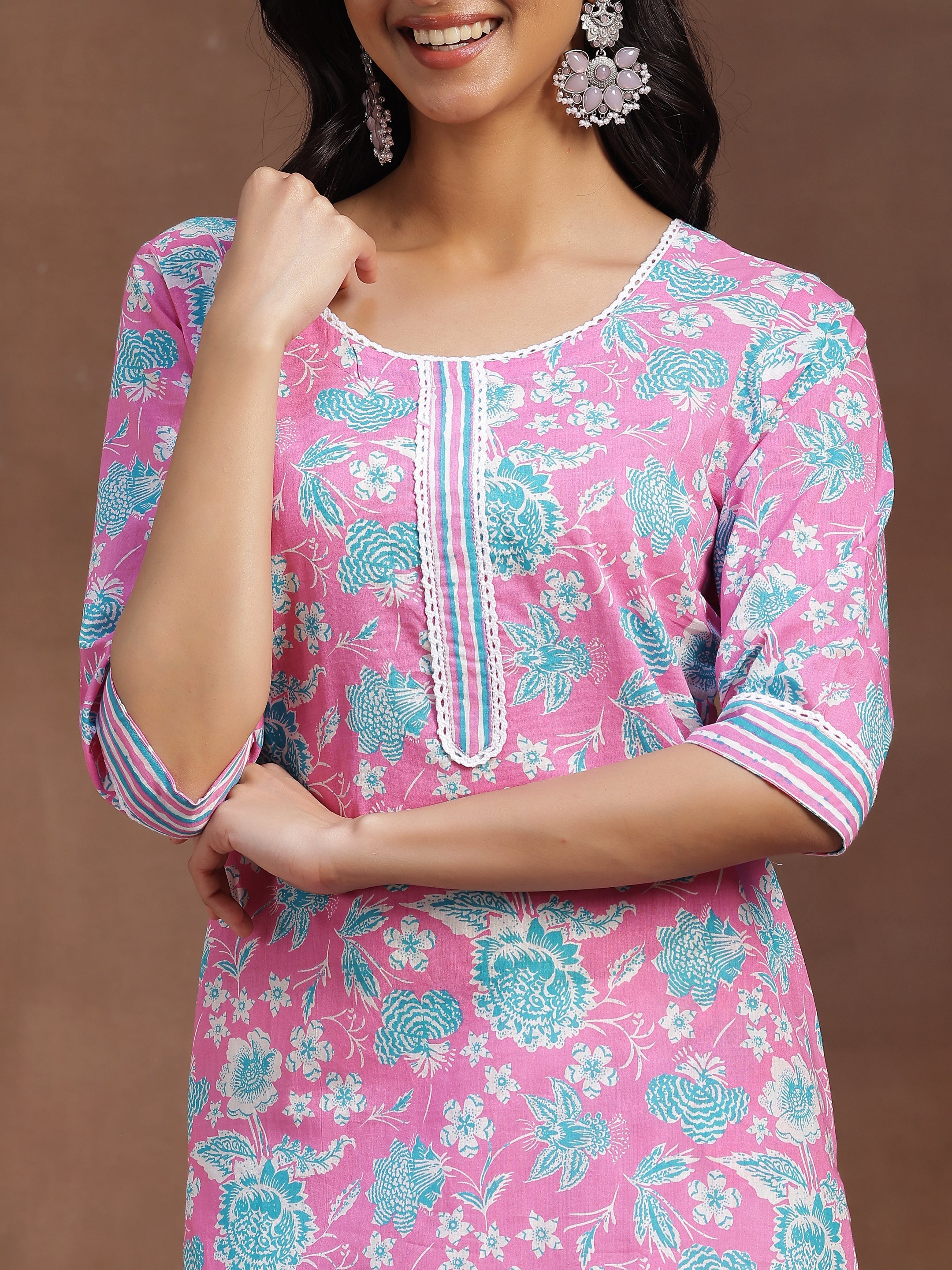 Pink Printed Cotton Straight Kurta