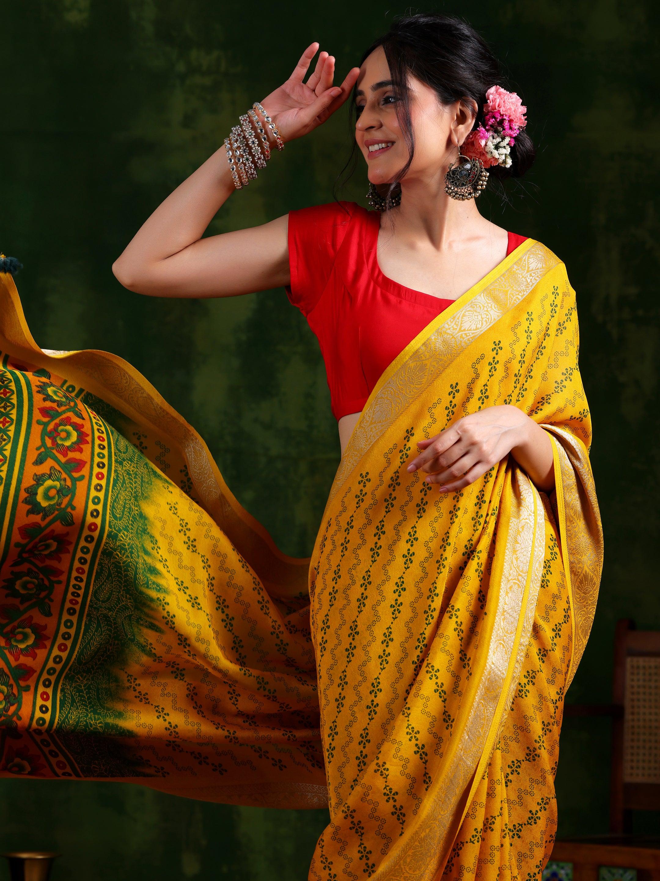 Mustard Printed Silk Blend Saree With Unstitched Blouse Piece