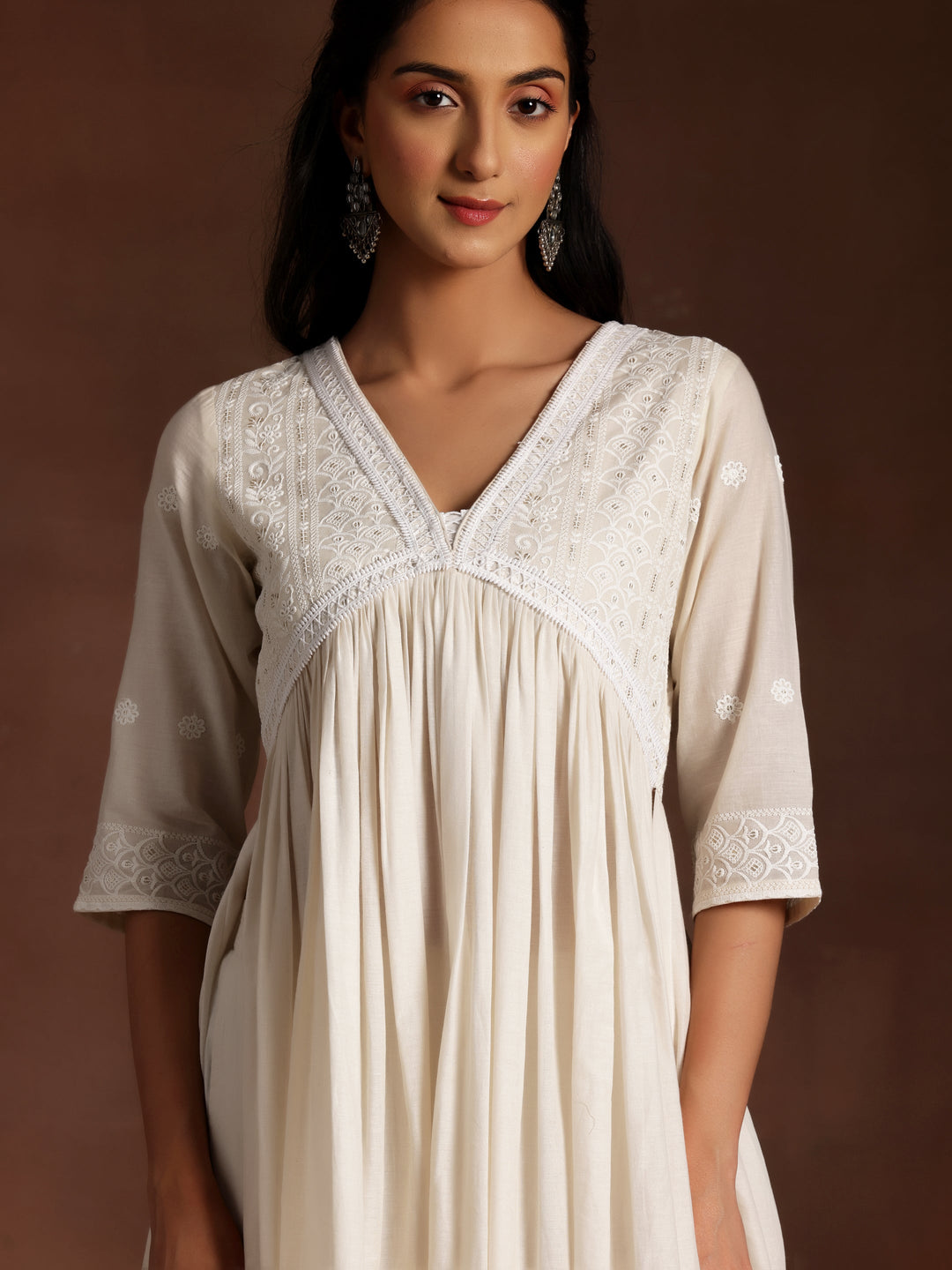 Alizeh Off white Embroidered Cotton A-Line Kurta With Palazzos & Dupatta