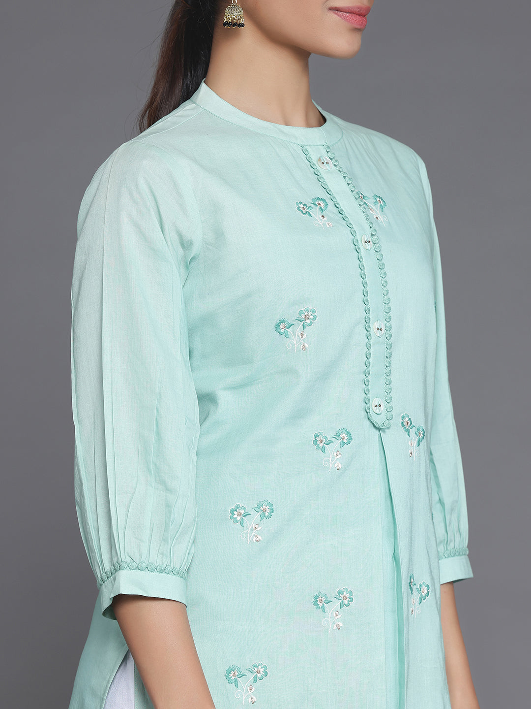 Green Embroidered Cotton Straight Kurta