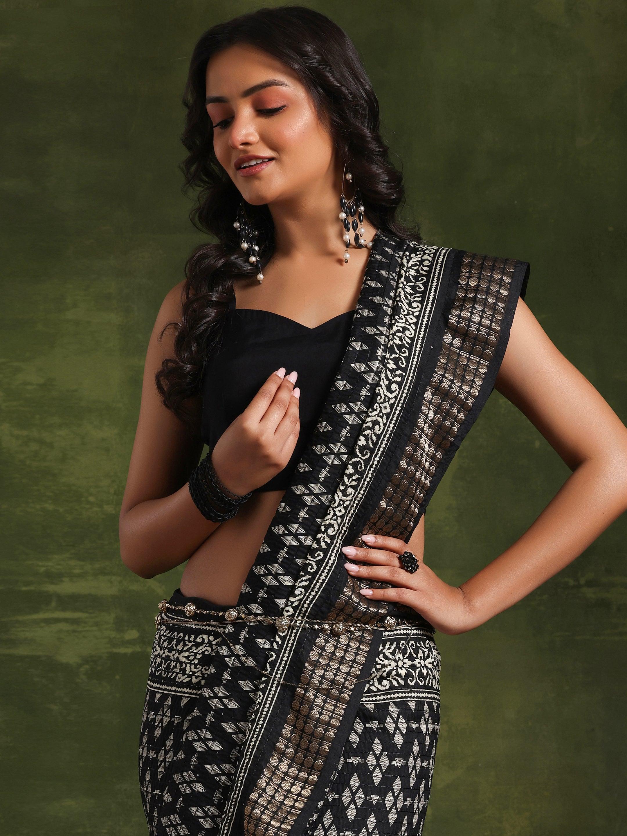 Black Printed Silk Blend Saree With Unstitched Blouse Piece