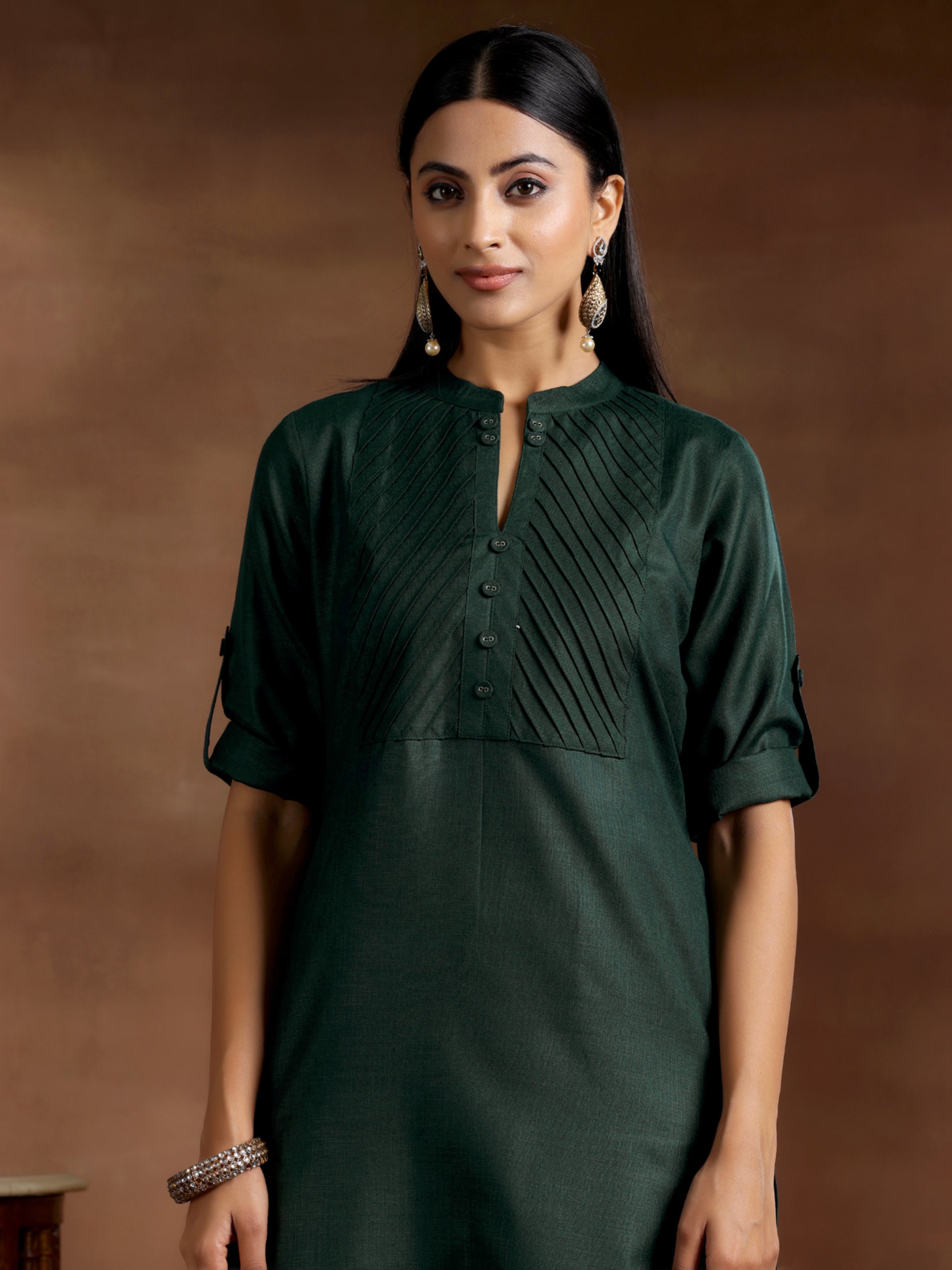 Green Solid Silk Straight Kurta