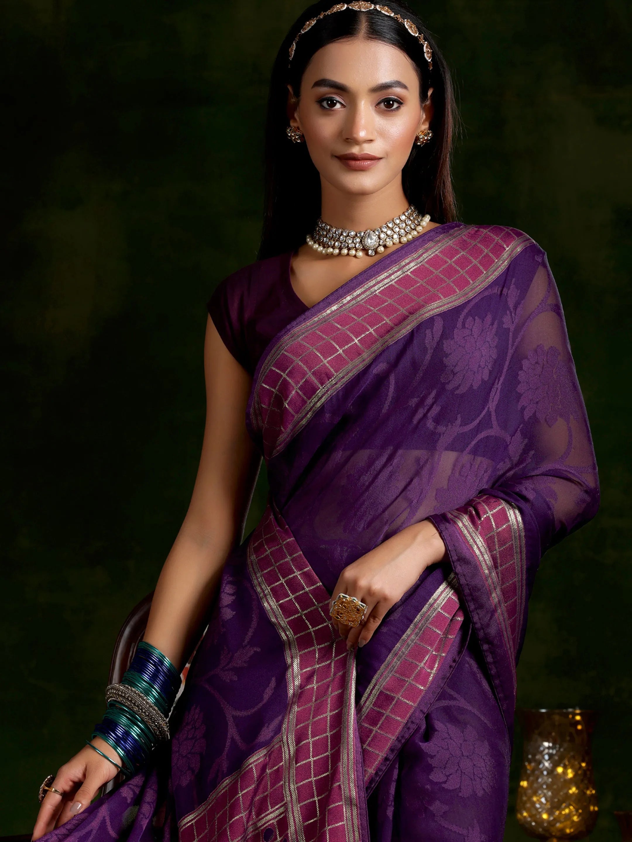 Purple Printed Silk Blend Saree With Unstitched Blouse Piece