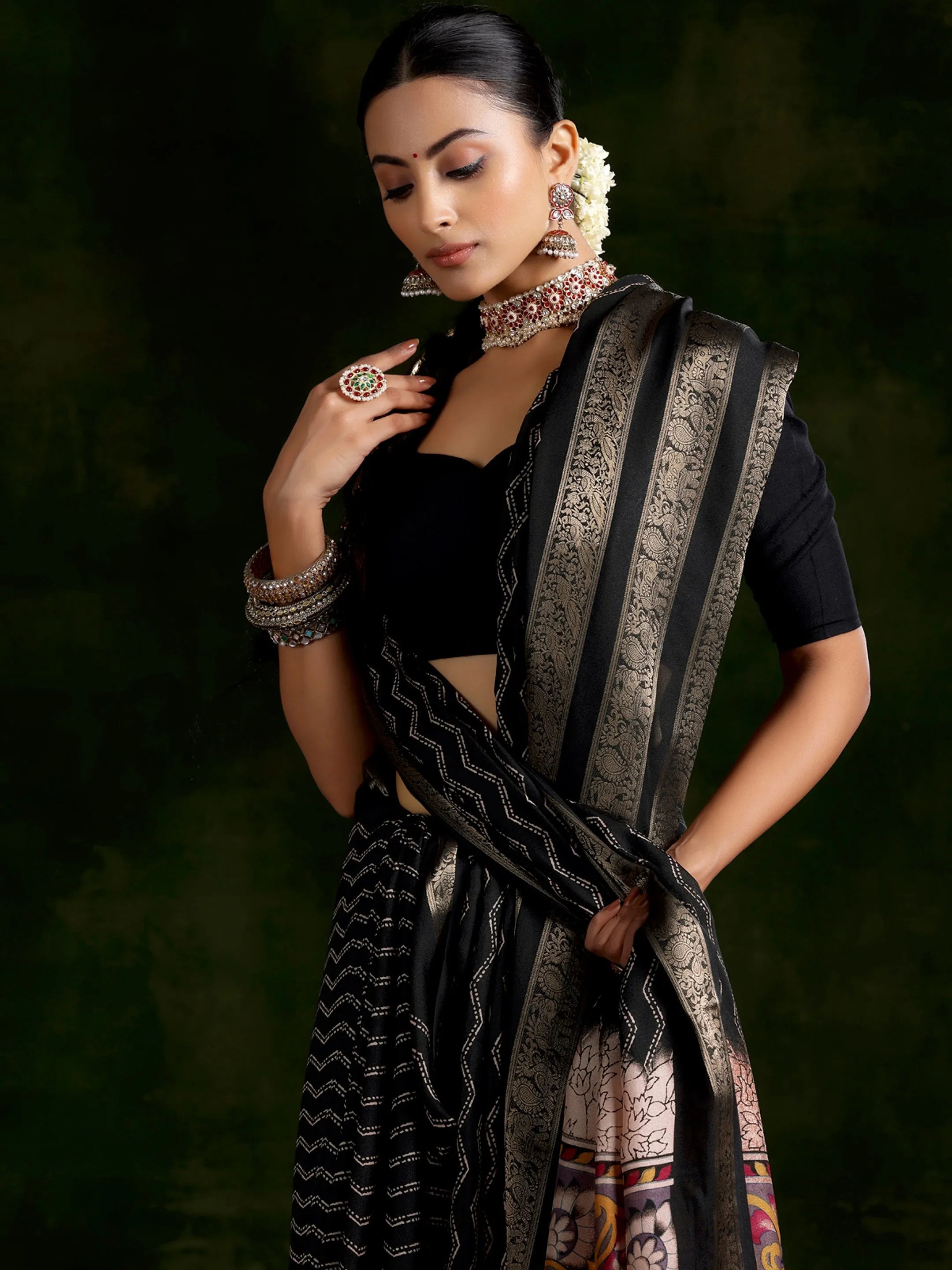 Black Printed Silk Blend Saree With Unstitched Blouse Piece