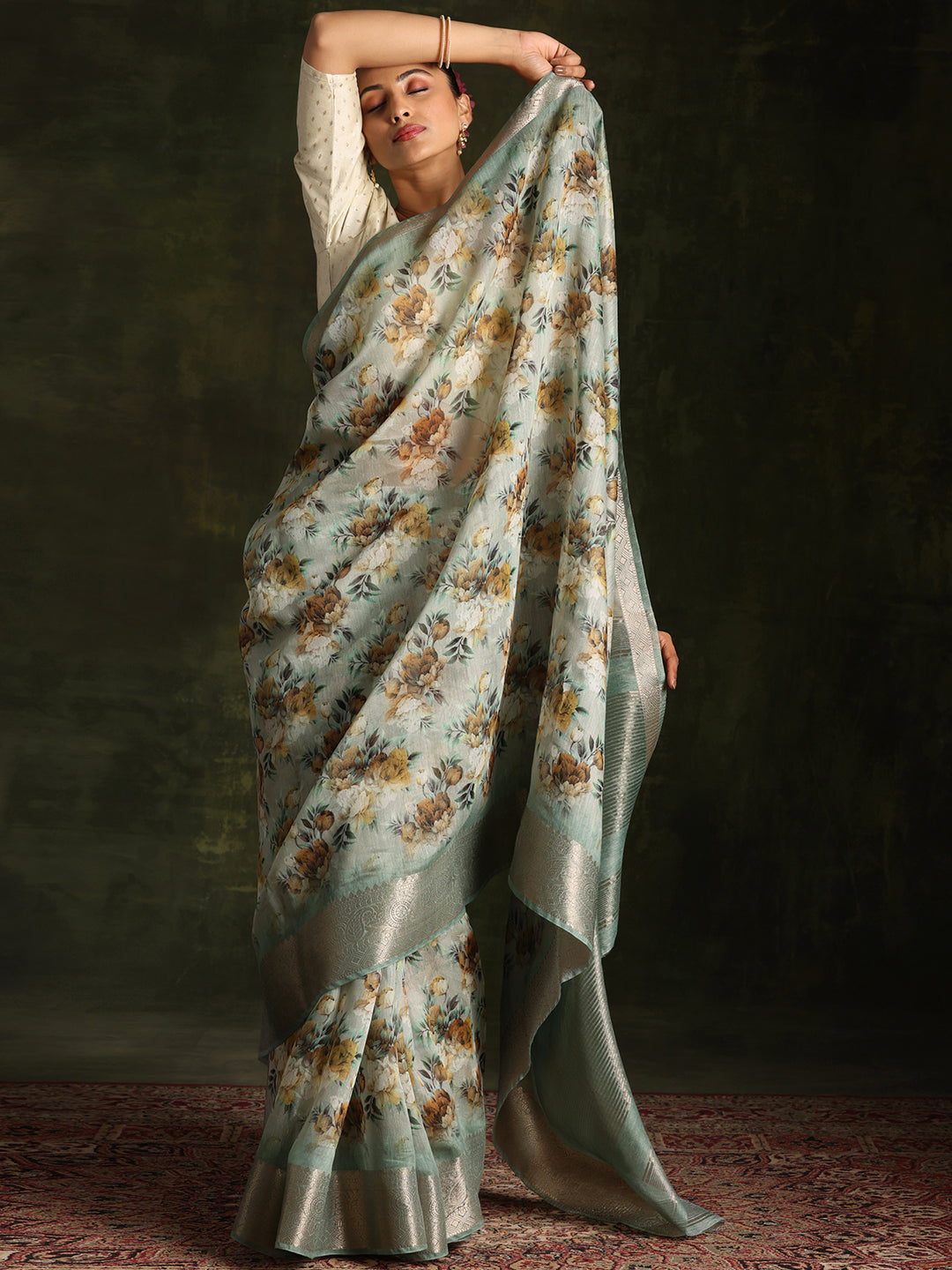 Green Printed Silk Blend Saree With Unstitched Blouse Piece