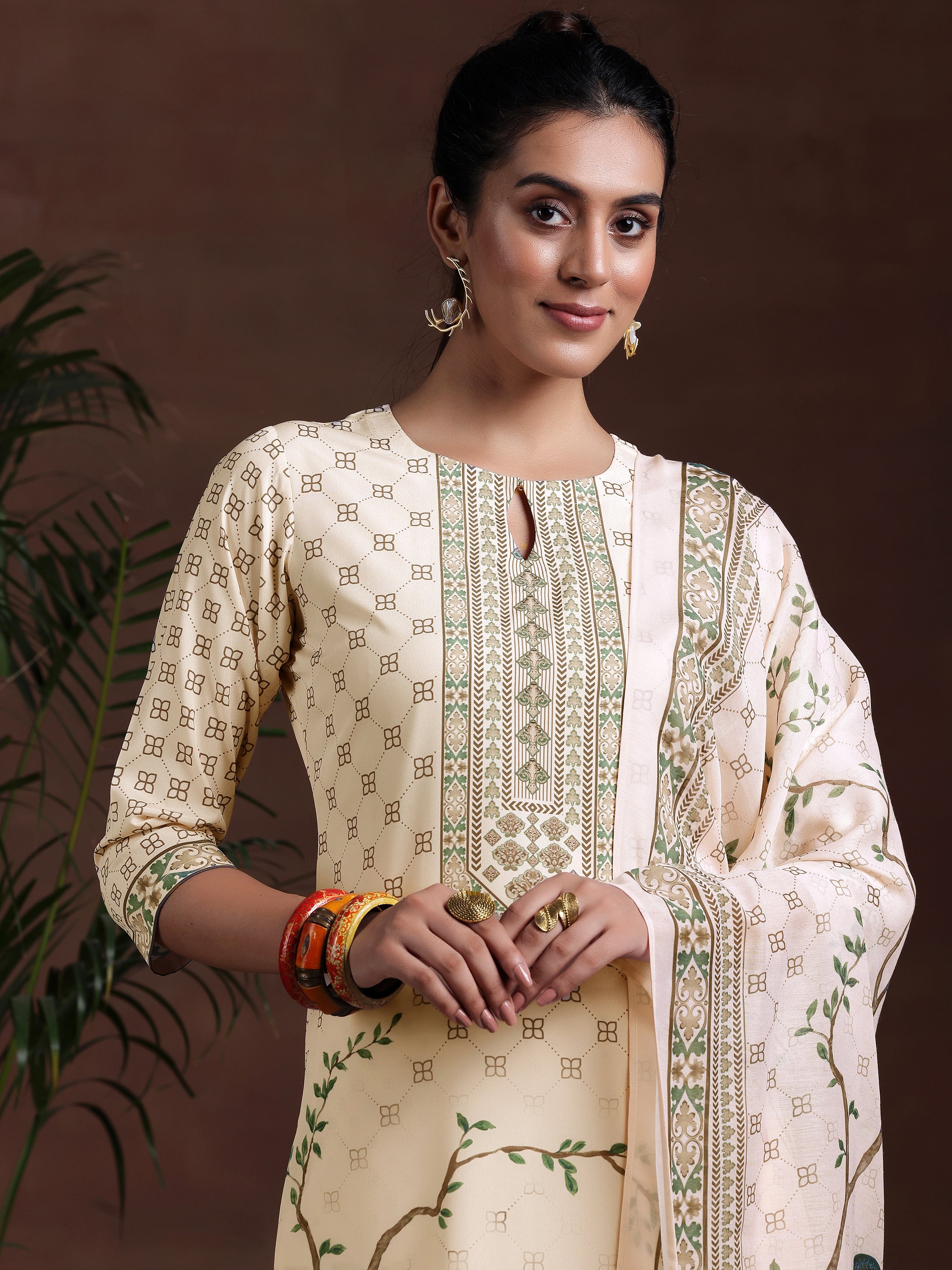 Off White Printed Poly Crepe Straight Suit With Dupatta