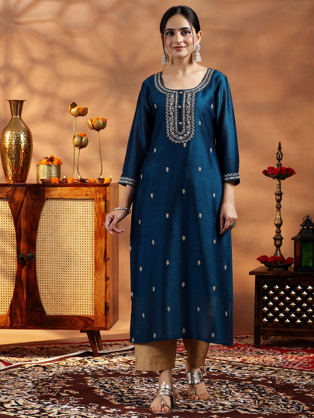 Teal Embroidered Silk Straight Kurta