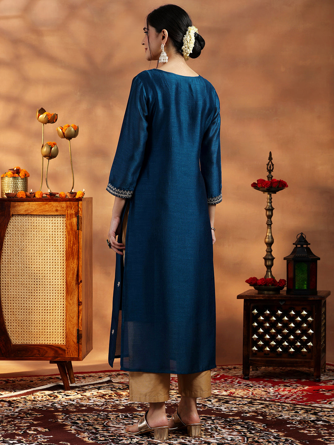 Teal Embroidered Silk Straight Kurta