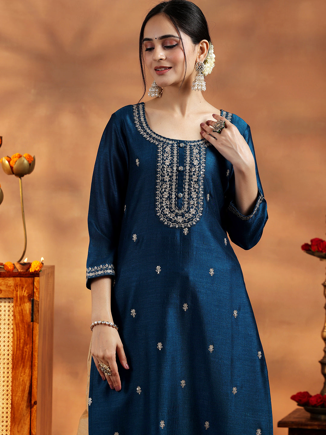 Teal Embroidered Silk Straight Kurta