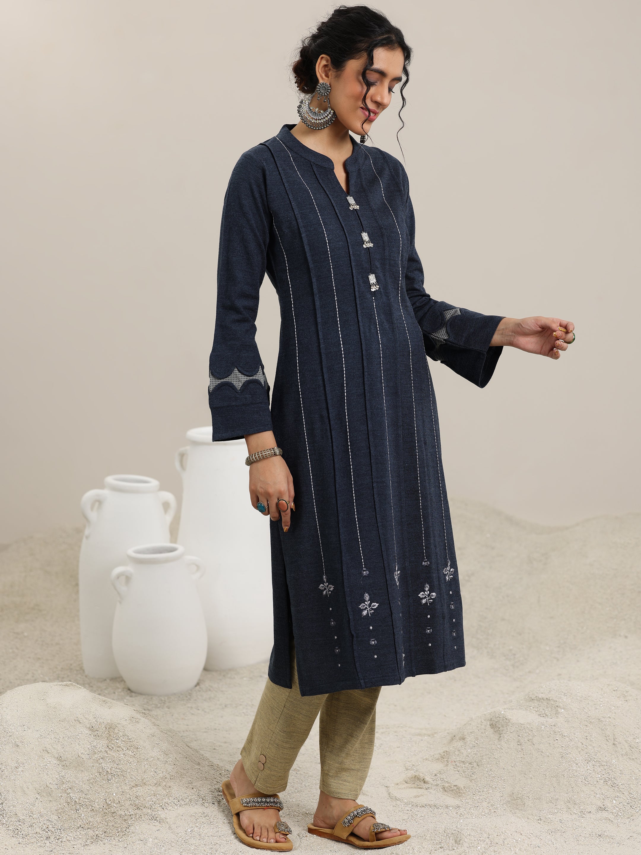 Grey Embroidered Wool Straight Kurta