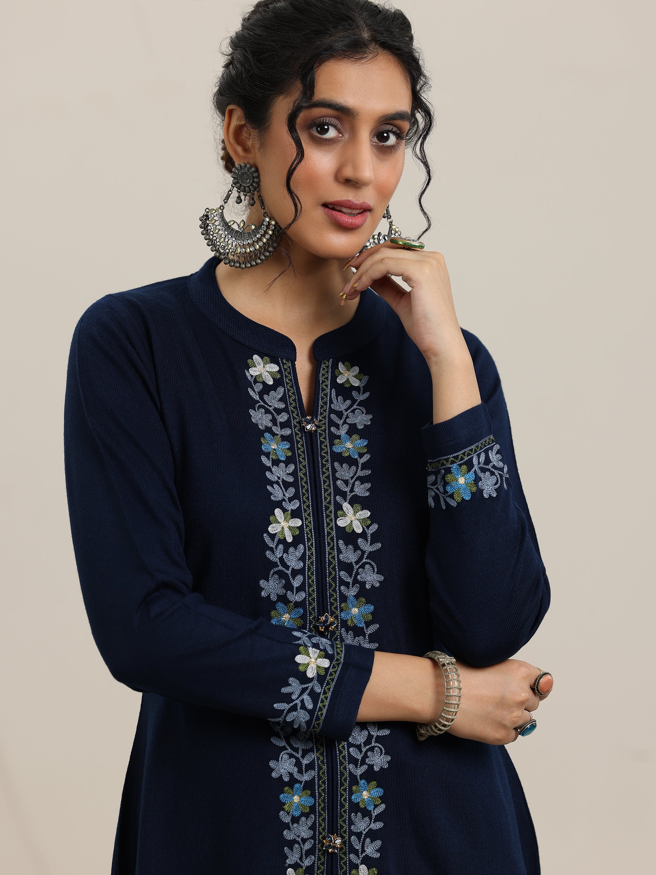 Blue Embroidered Wool Straight Kurta