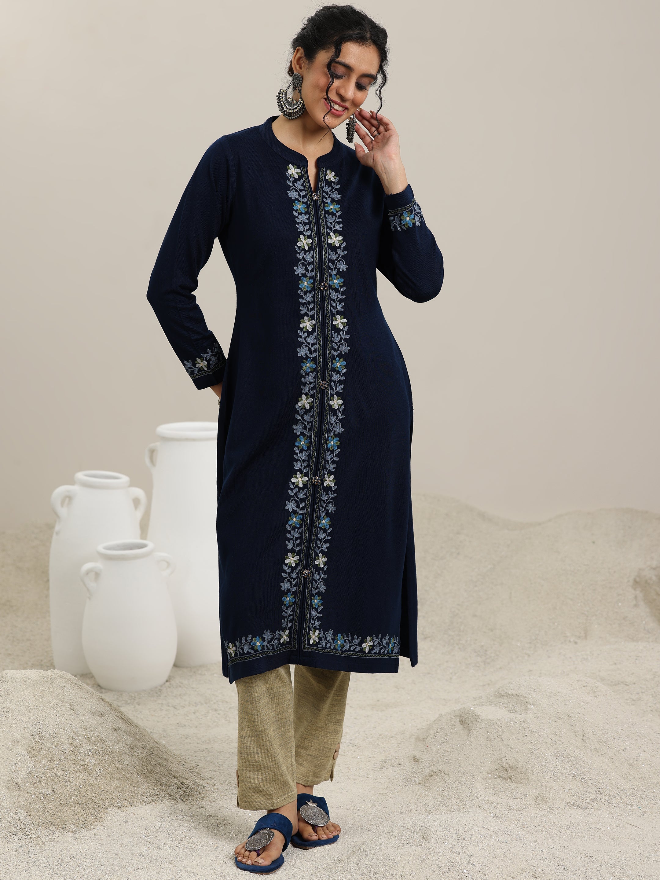 Blue Embroidered Wool Straight Kurta