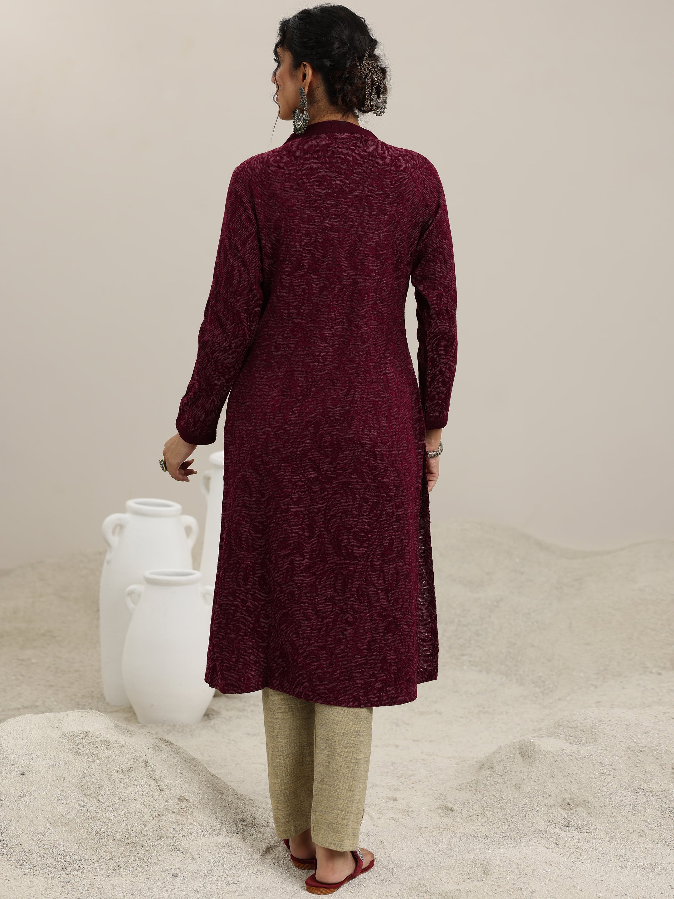 Maroon Solid Wool Straight Kurta