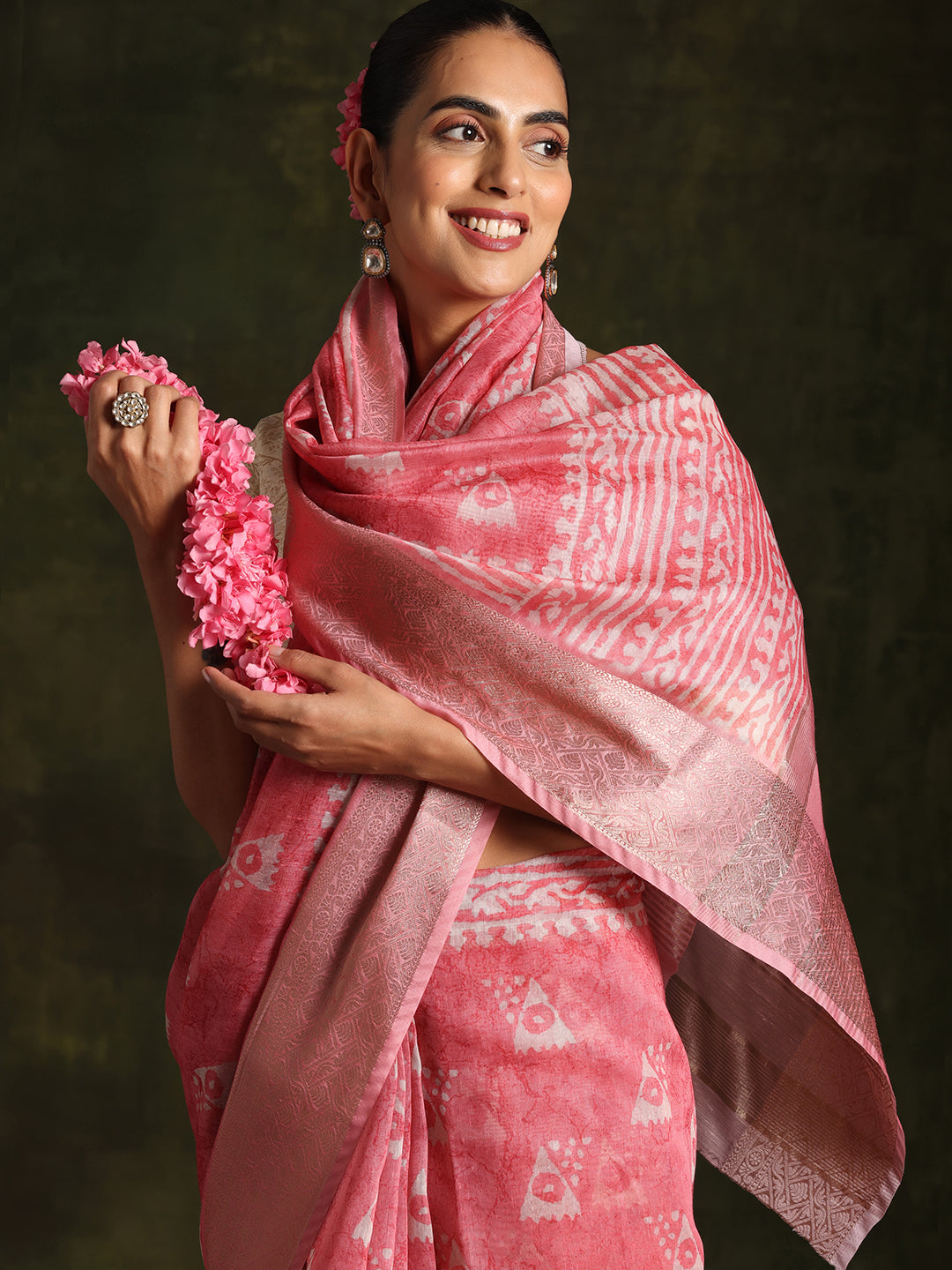 Pink Printed Silk Blend Saree With Unstitched Blouse Piece