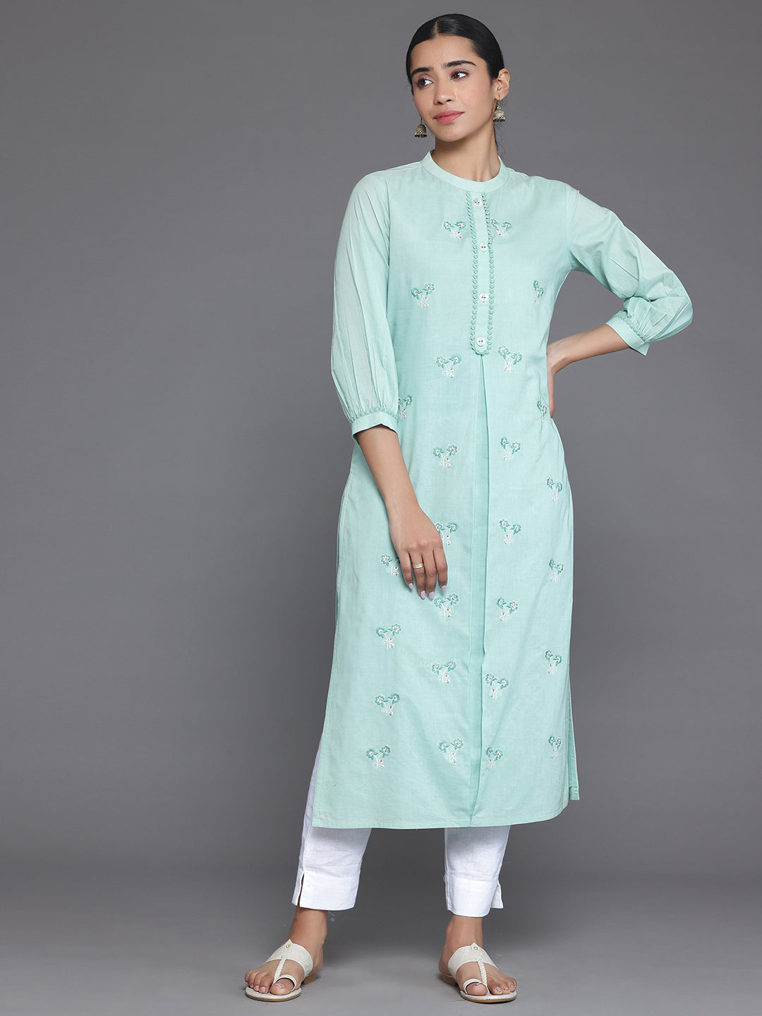 Green Embroidered Cotton Straight Kurta