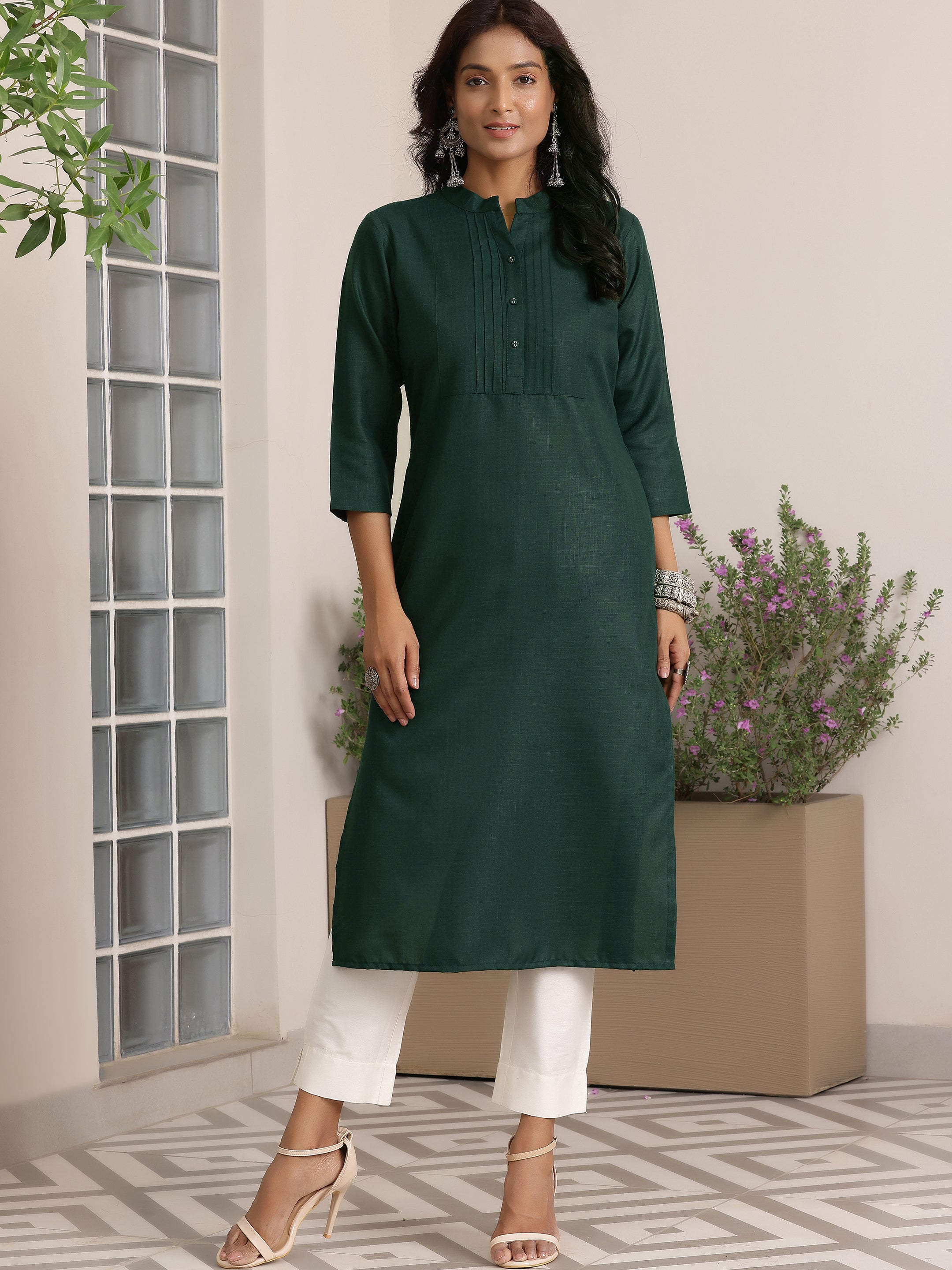 Green Solid Silk Straight Kurta