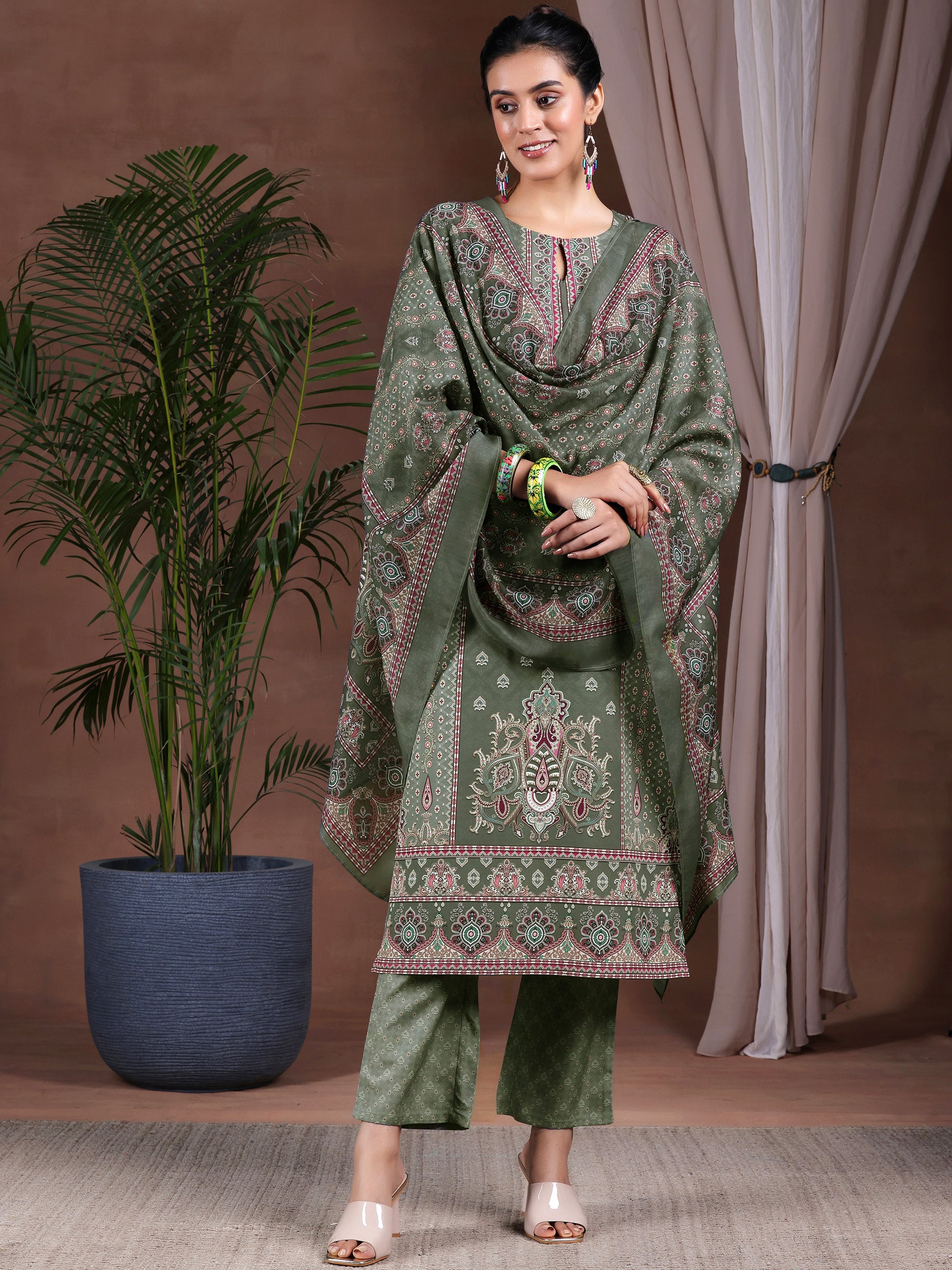 Grey Printed Poly Crepe Straight Suit With Dupatta