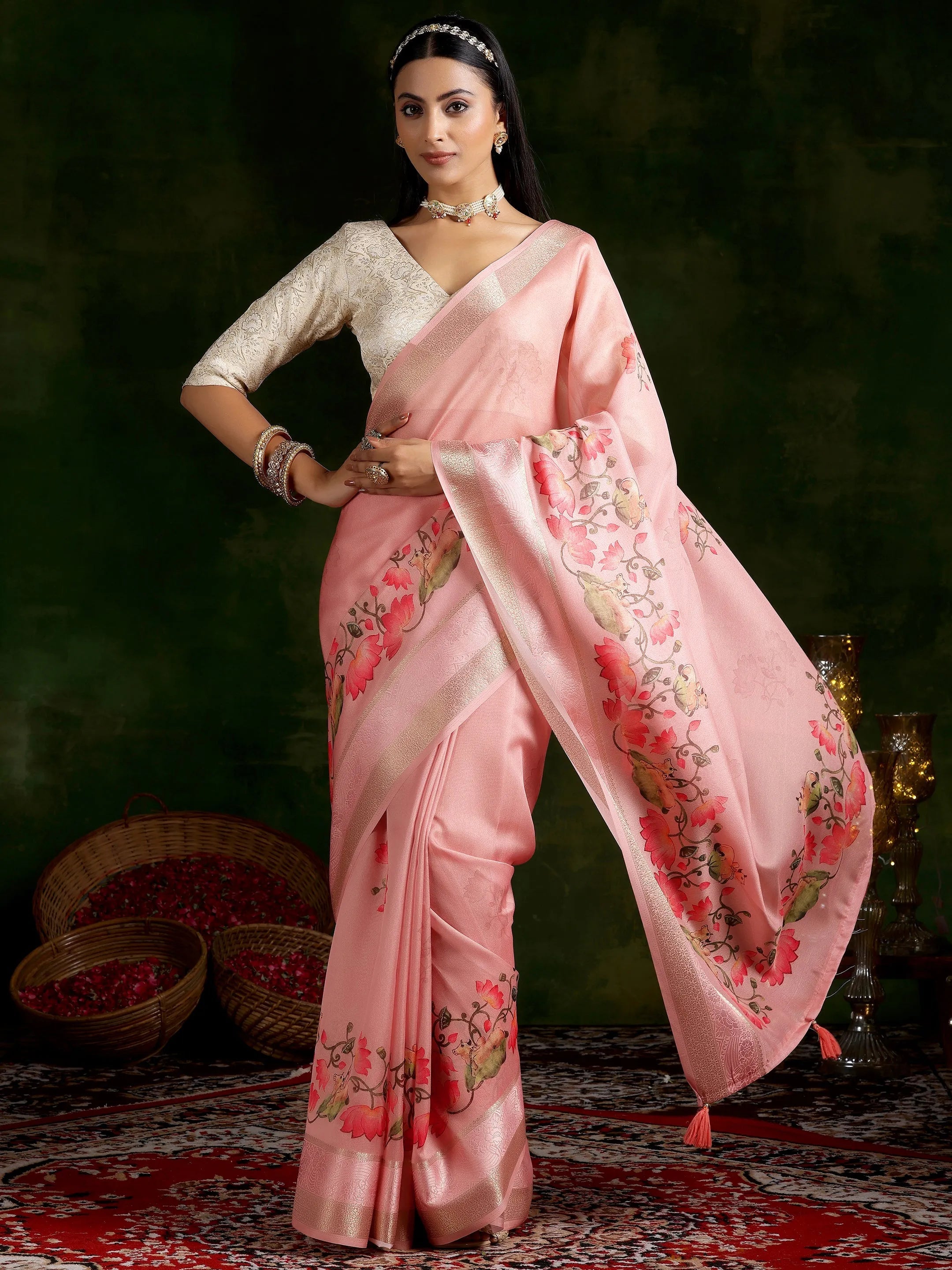 Peach Printed Silk Blend Saree With Unstitched Blouse Piece