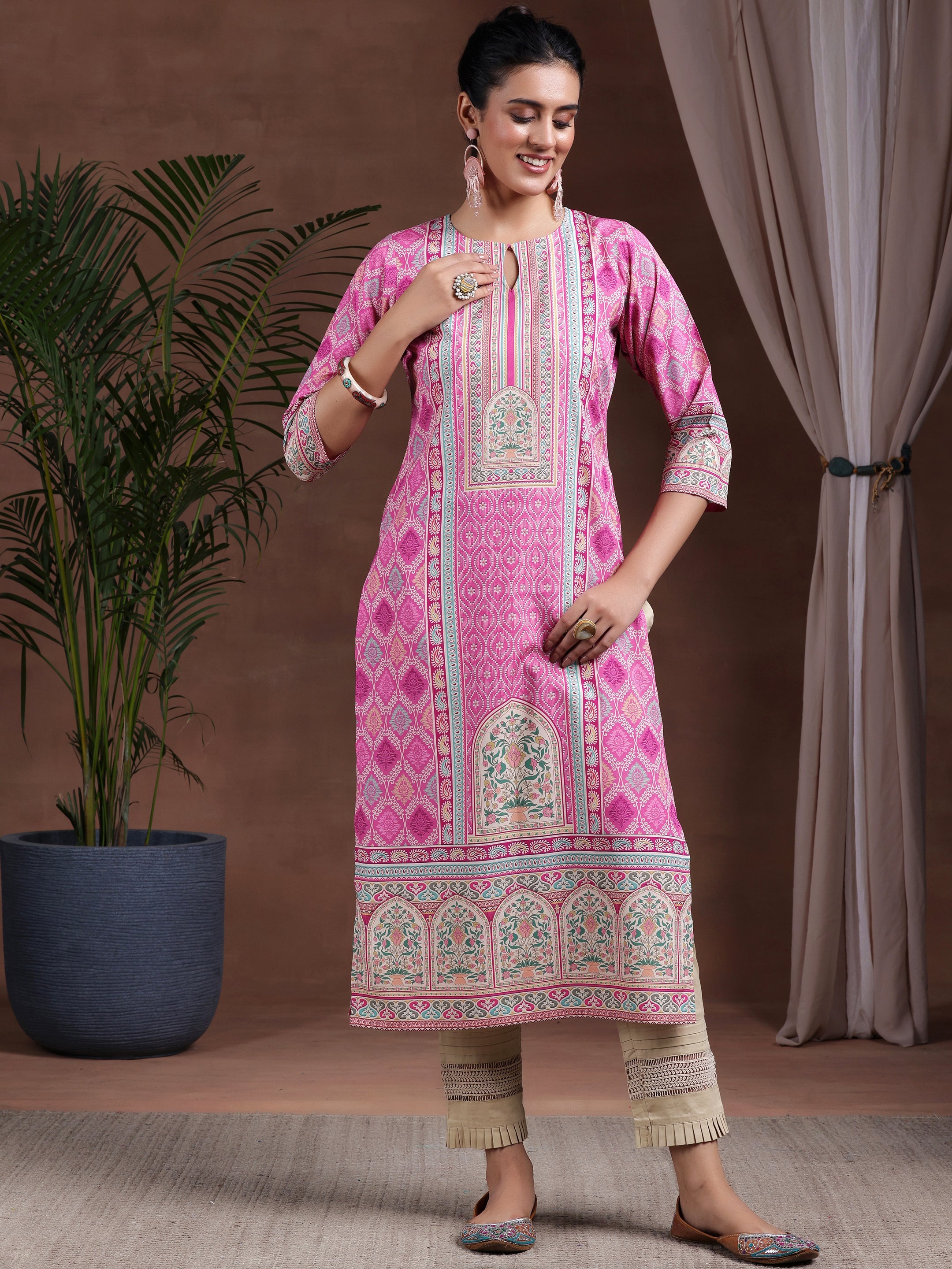 Pink Printed Crepe Straight Kurta