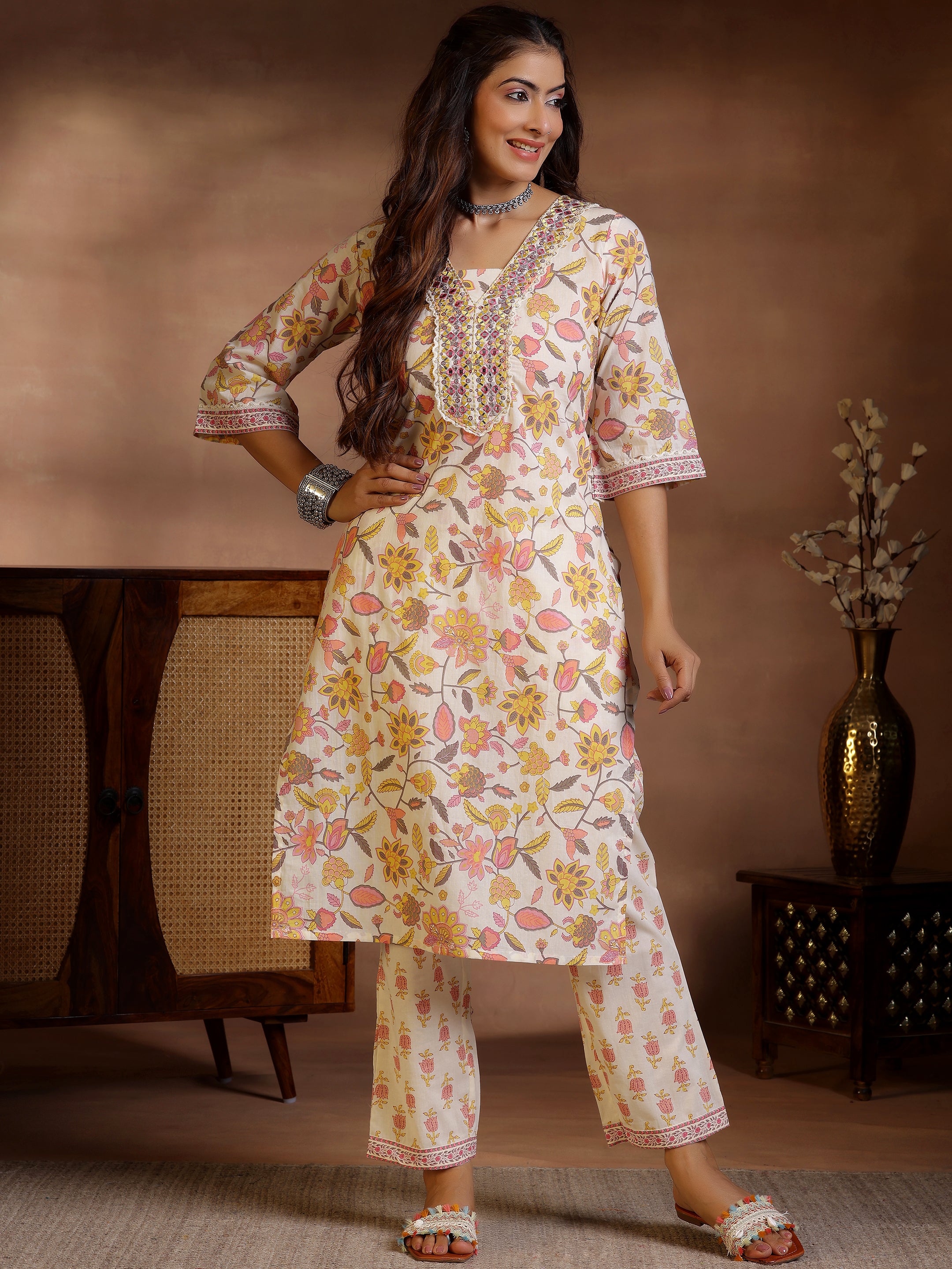 Off white Printed Cotton Straight Kurta With Palazzos