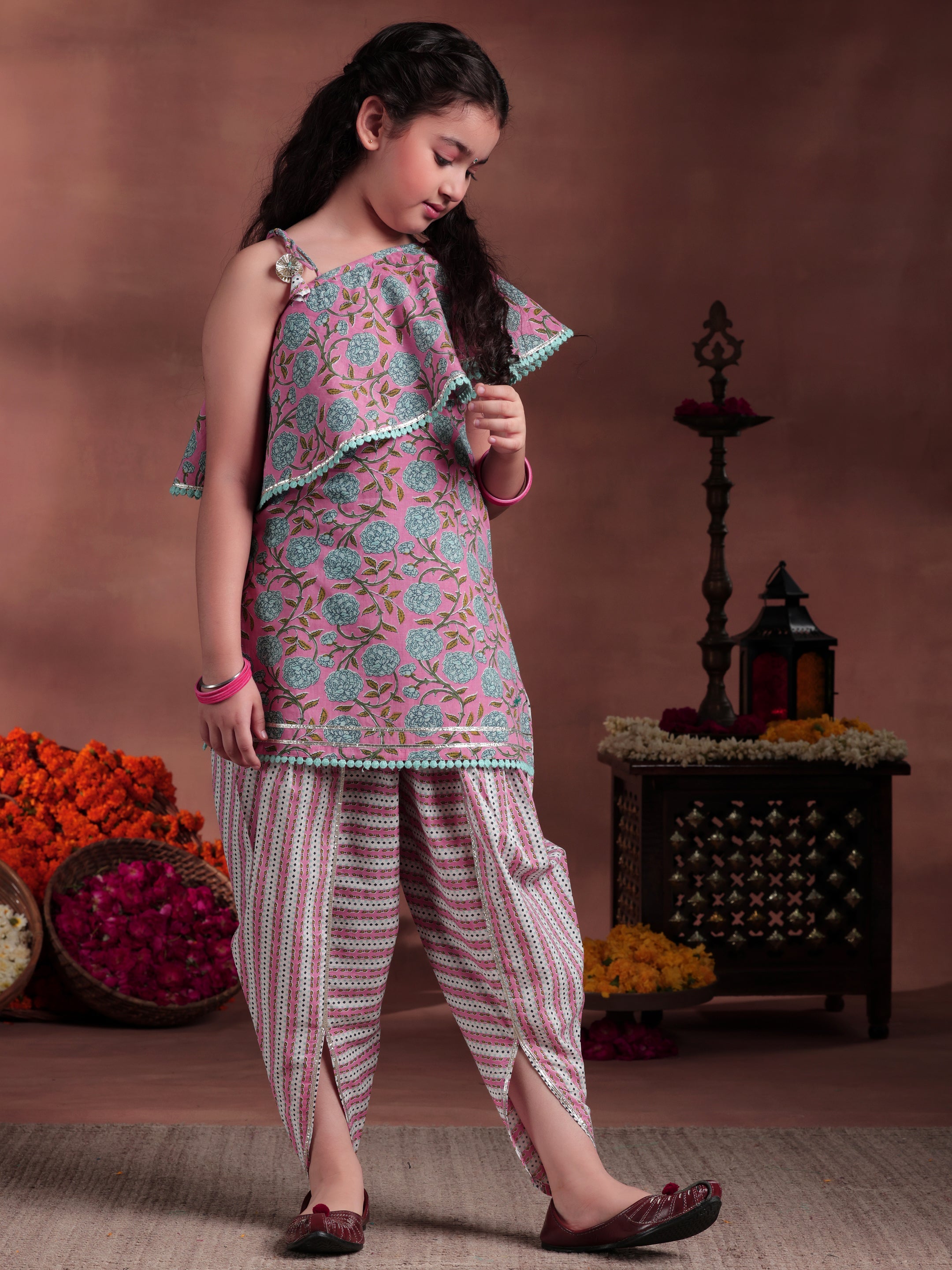 Kids Pink Printed Cotton Straight Kurta With Dhoti Pants