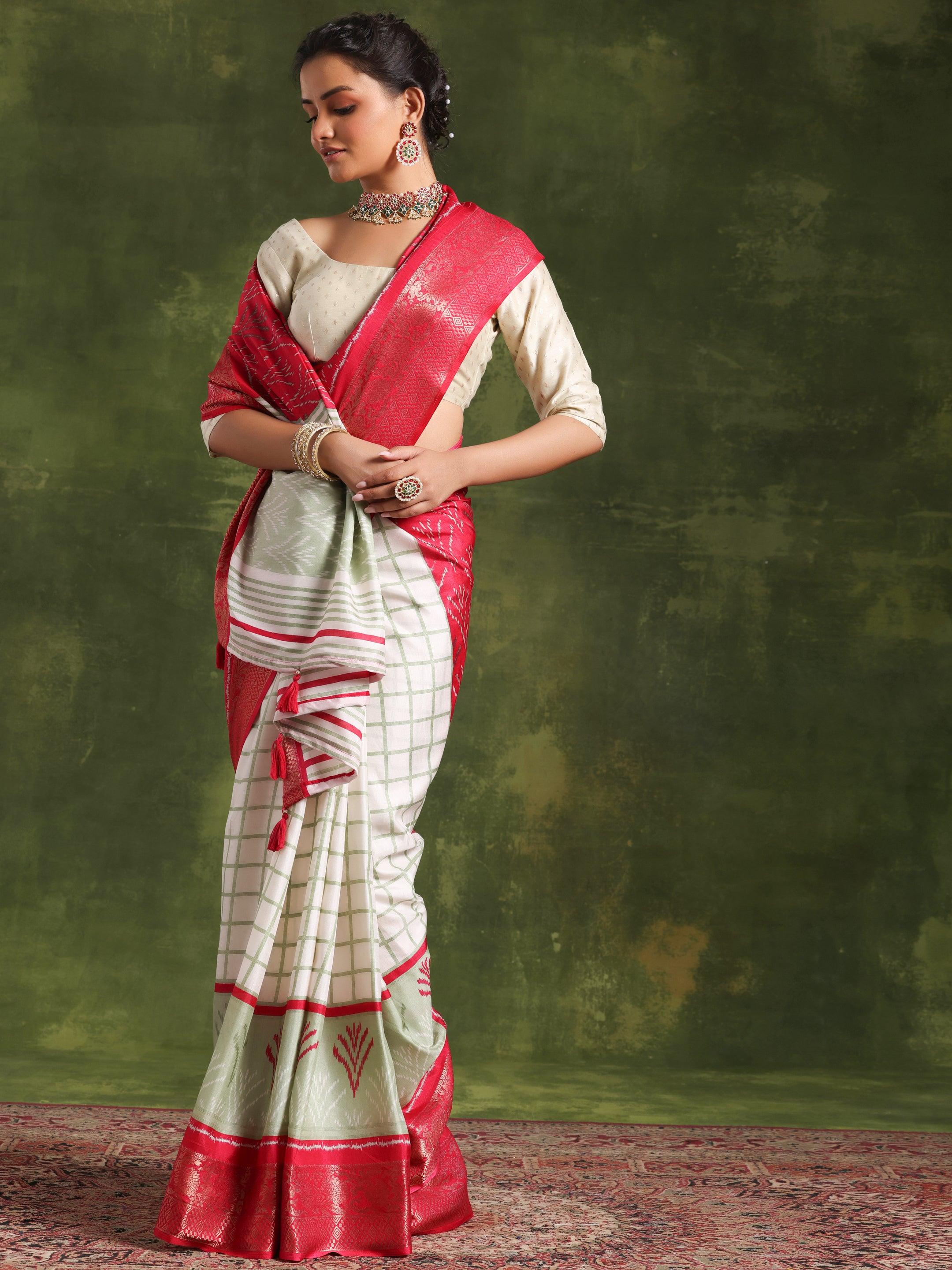 Pink Printed Silk Blend Saree With Unstitched Blouse Piece