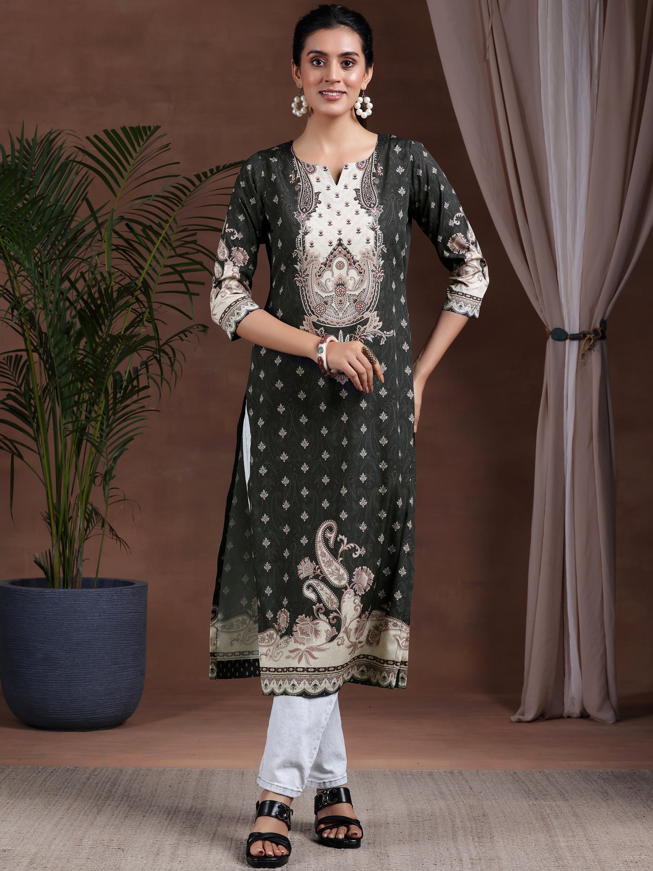 Black Printed Crepe Straight Kurta