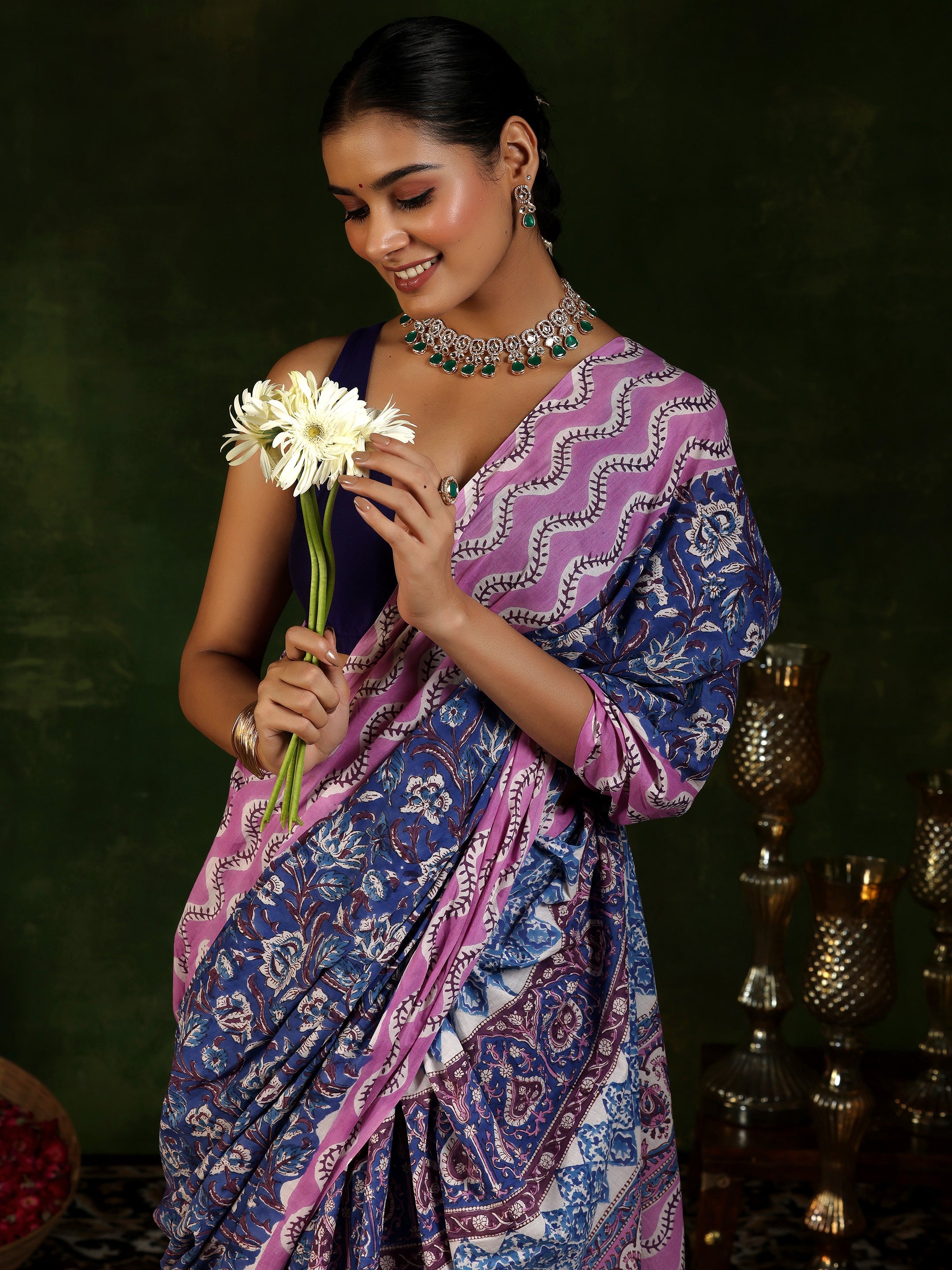 Blue Printed Cotton Saree With Unstitched Blouse Piece