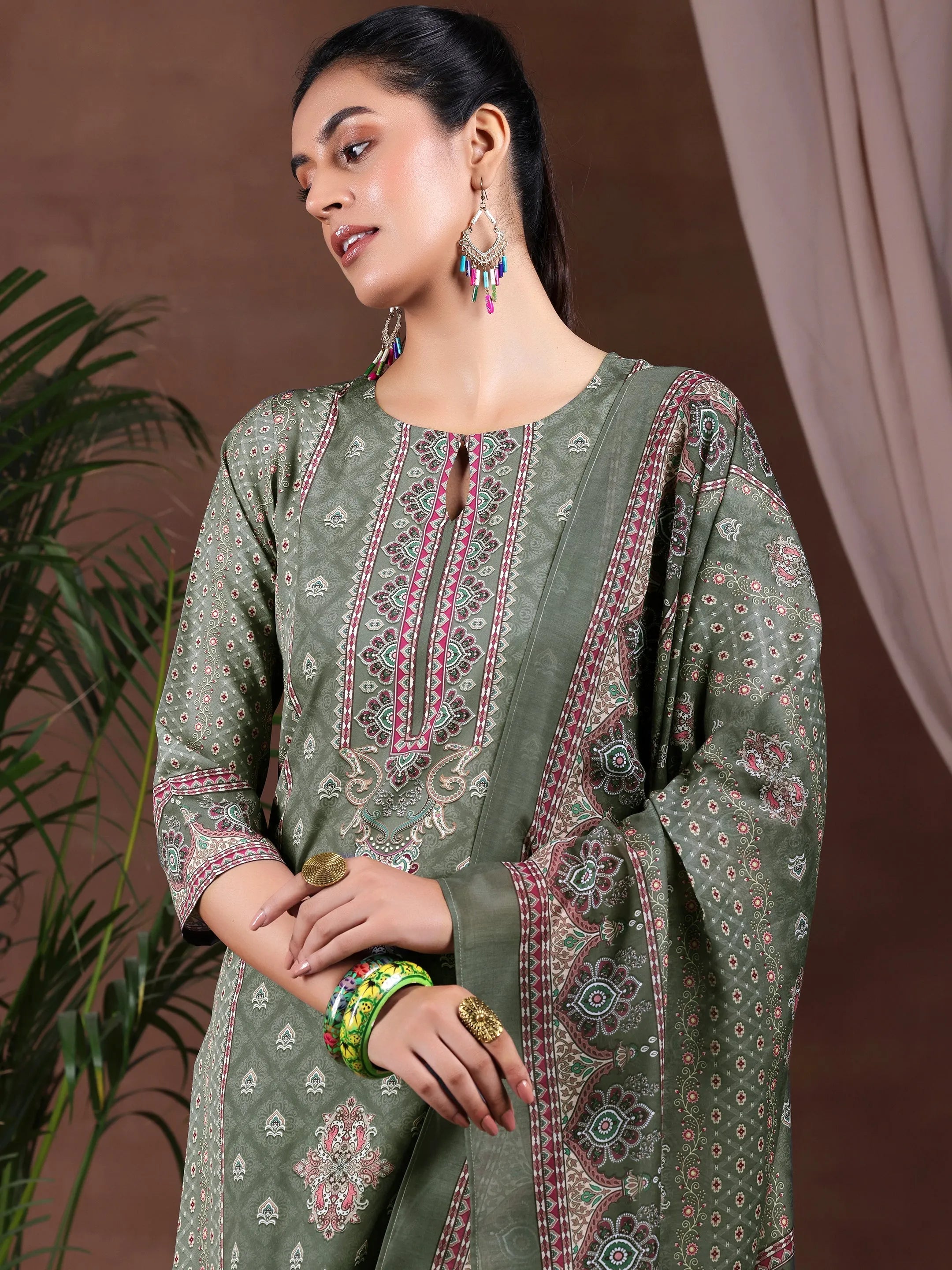 Grey Printed Poly Crepe Straight Suit With Dupatta