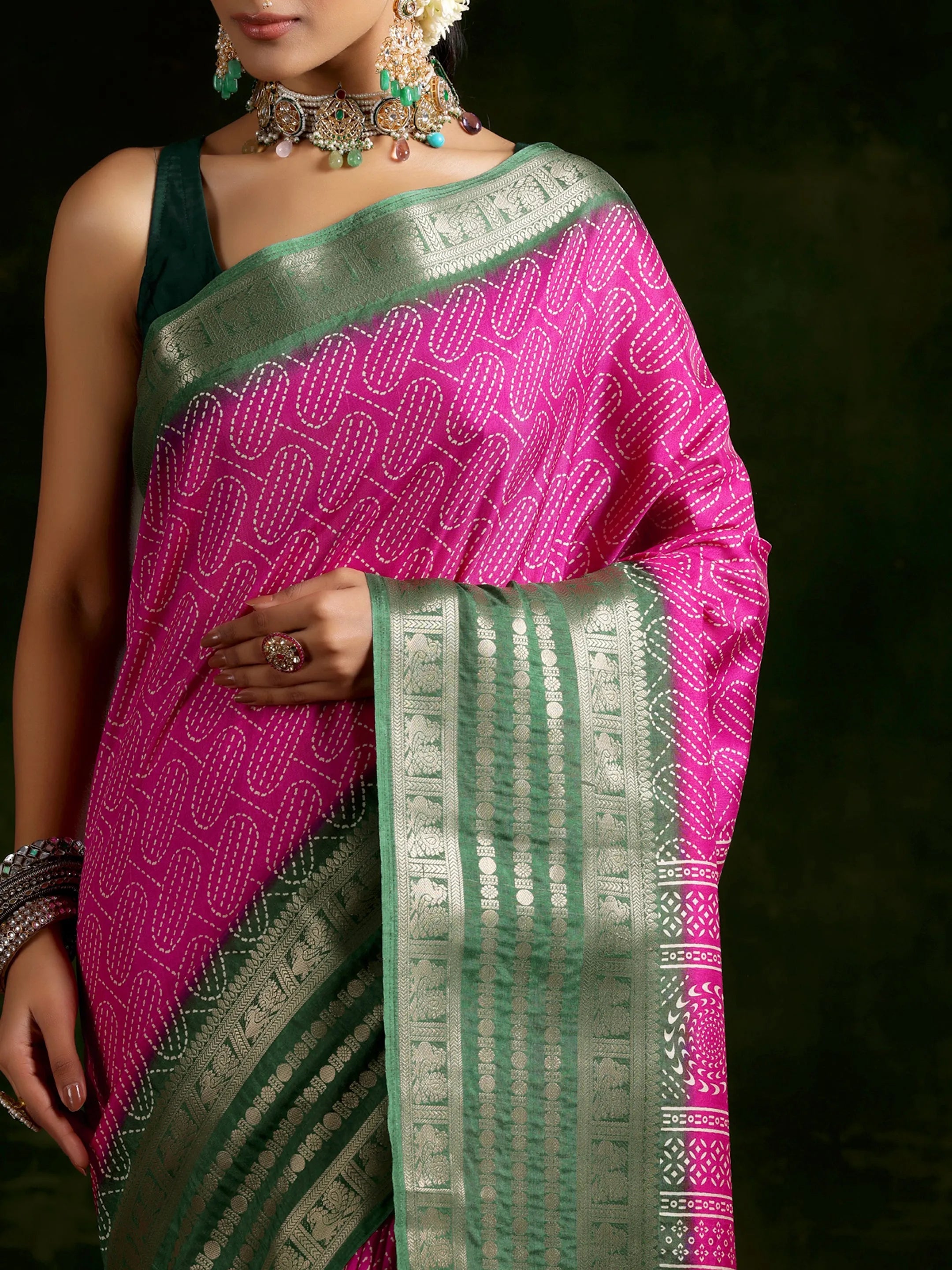 Pink Printed Silk Blend Saree With Unstitched Blouse Piece