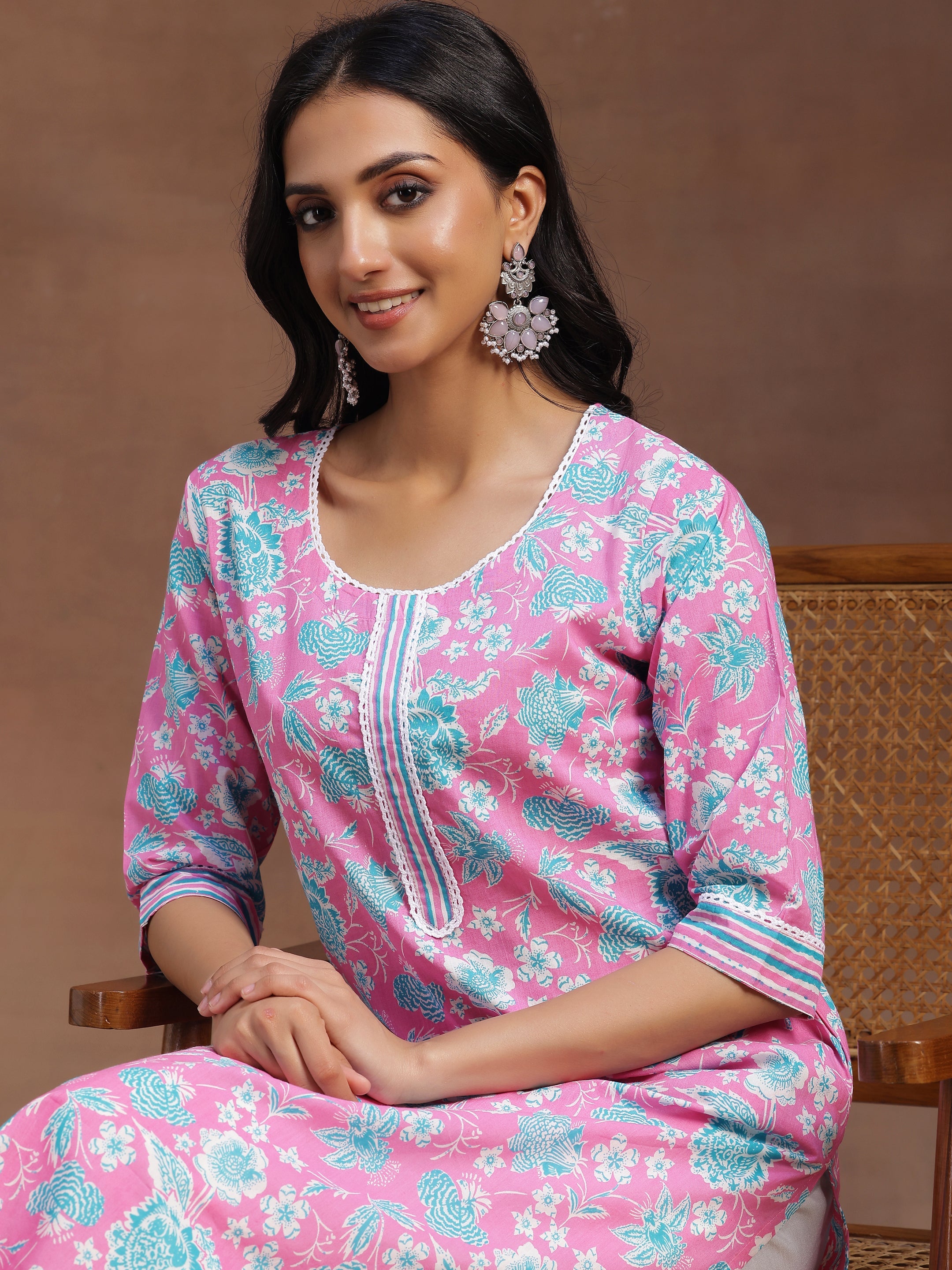 Pink Printed Cotton Straight Kurta