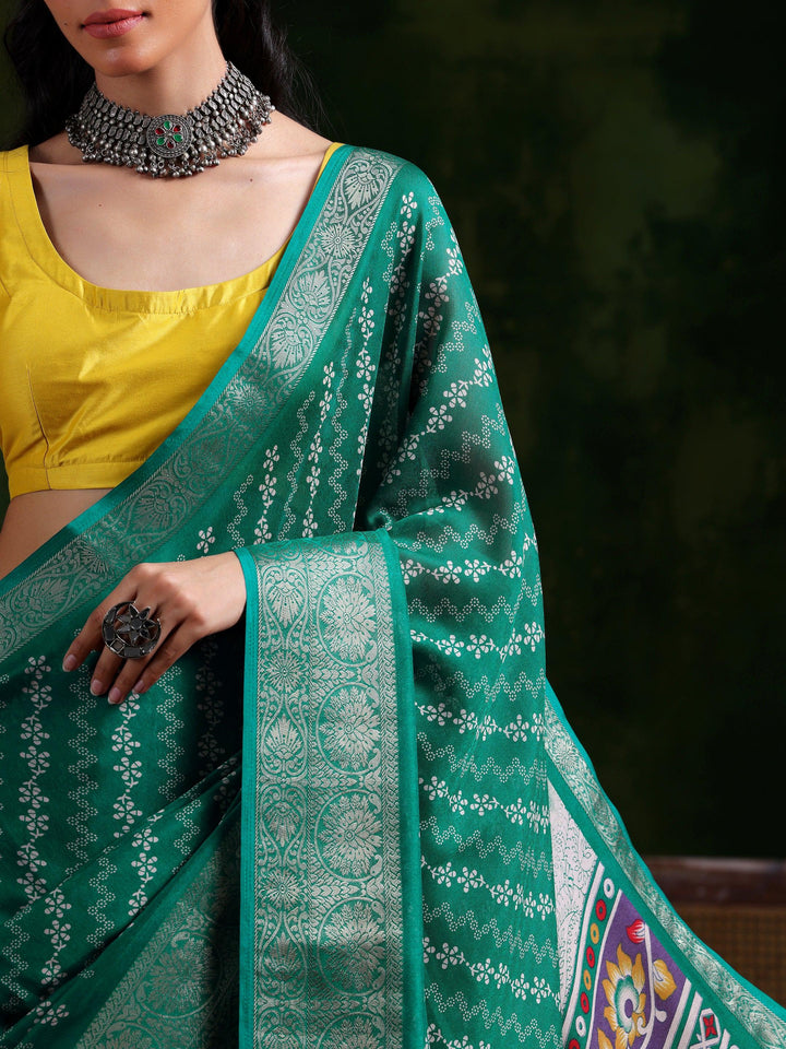 Green Printed Silk Blend Saree With Unstitched Blouse Piece - Libas