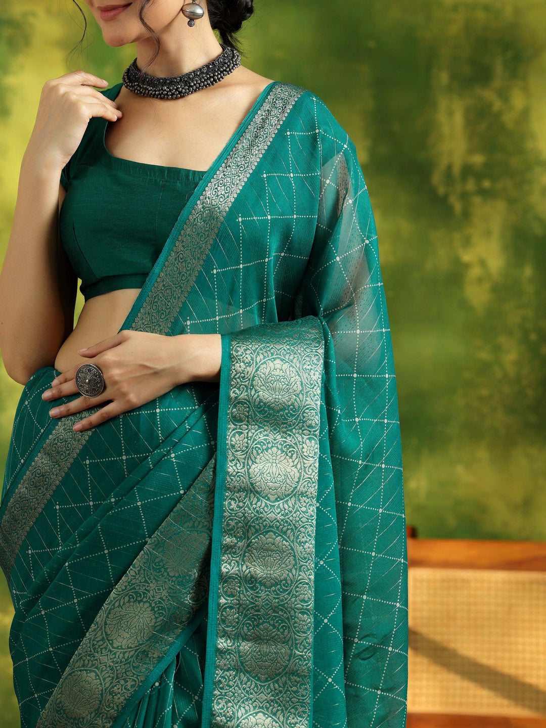 Rama Green Printed Silk Blend Saree With Unstitched Blouse Piece - Libas