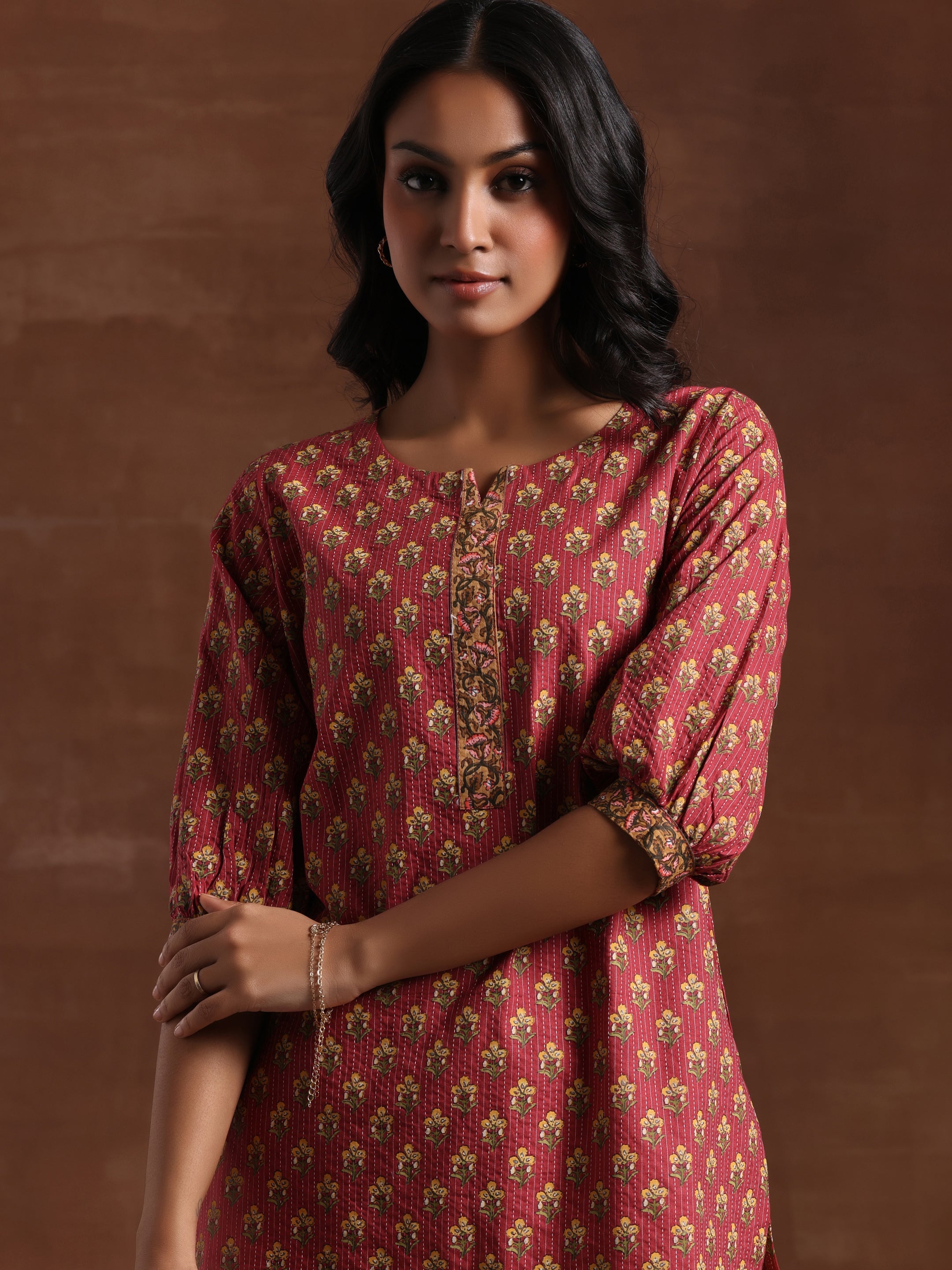 Pink Printed Cotton Straight Kurti