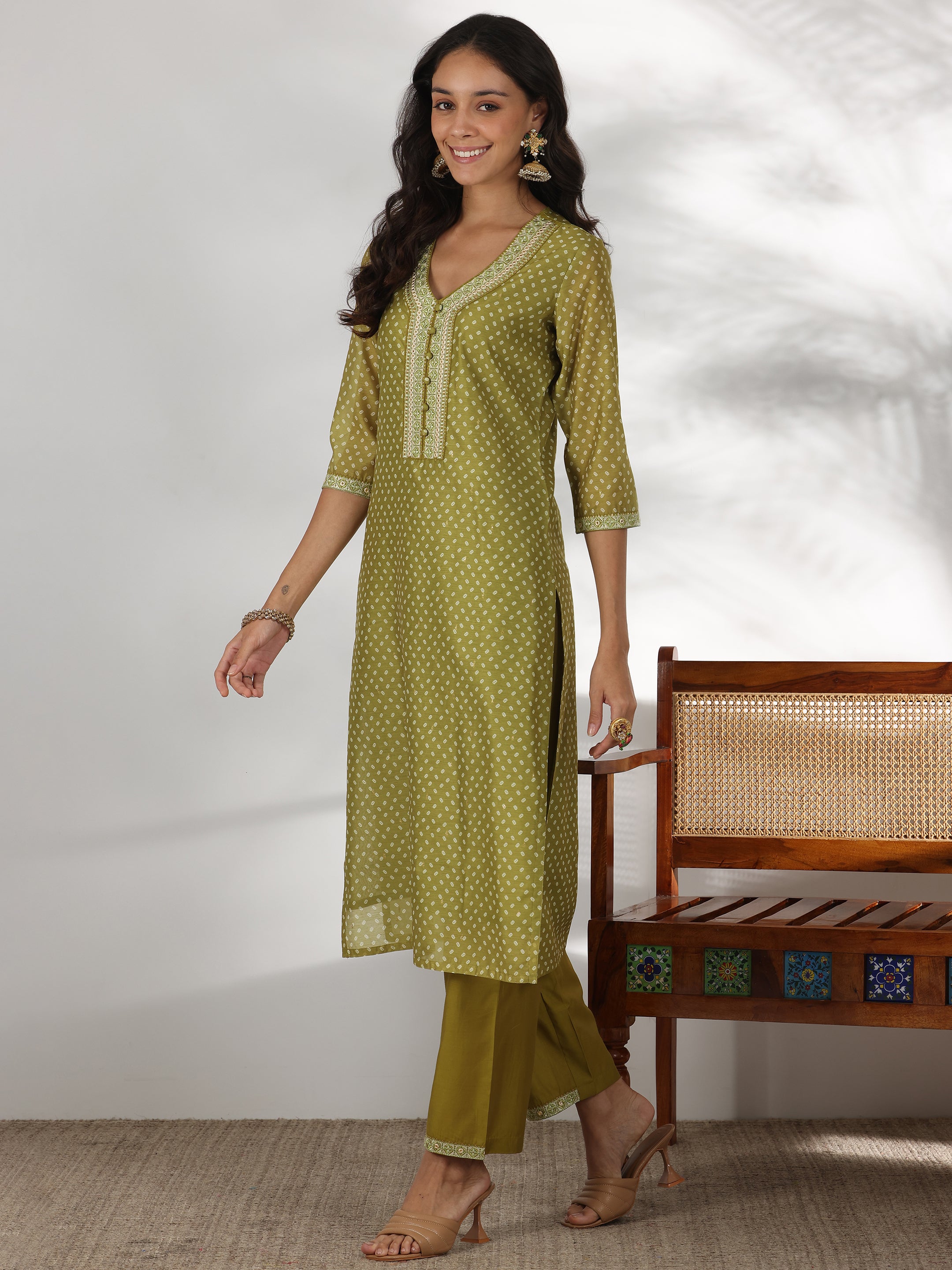 Green Printed Silk Blend Straight Suit With Dupatta