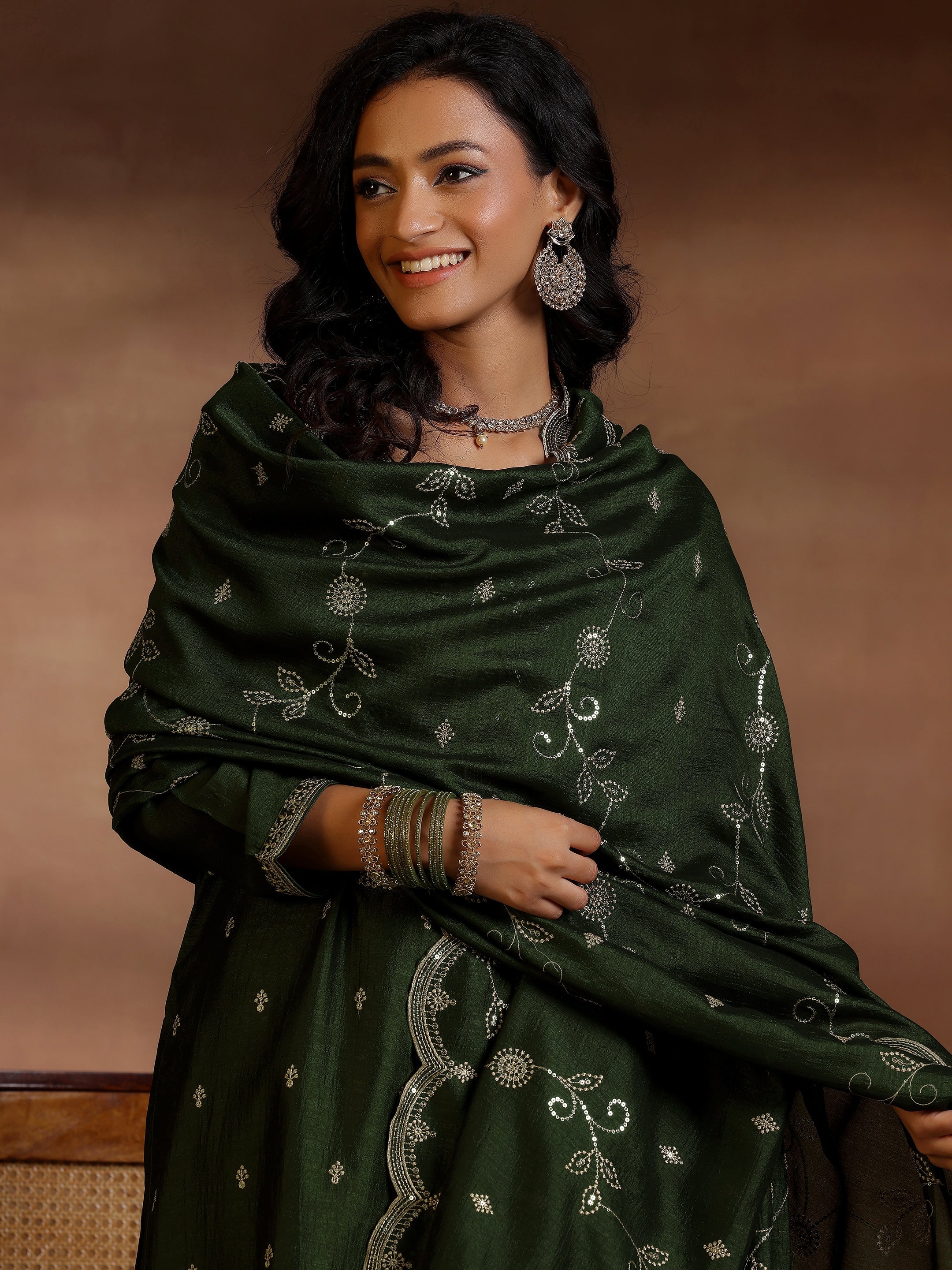 Green Embroidered Silk Blend Straight Suits With Dupatta