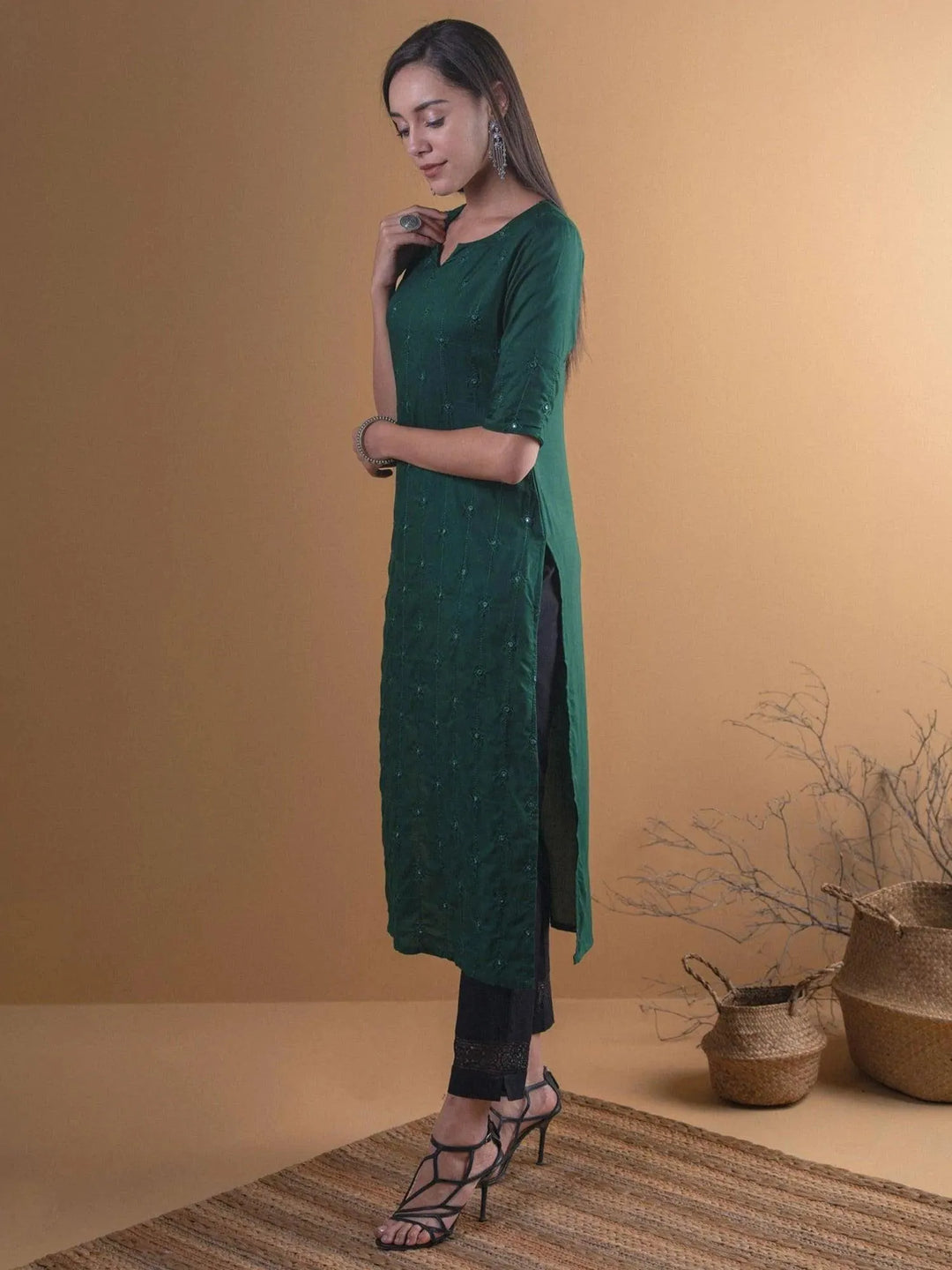 Green Embroidered Rayon Kurta - ShopLibas