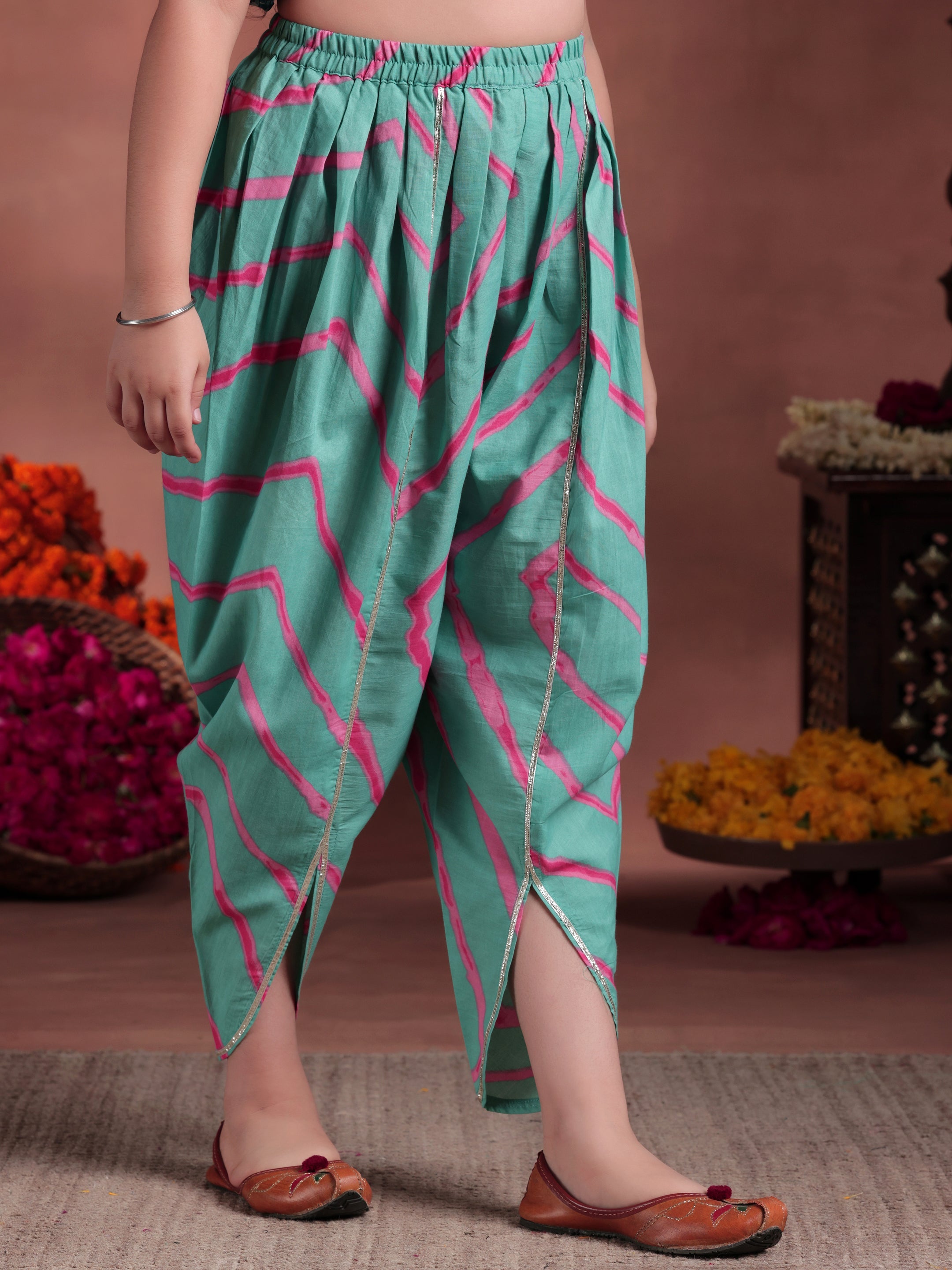 Kids Green Printed Cotton Straight Kurta With Dhoti Pants