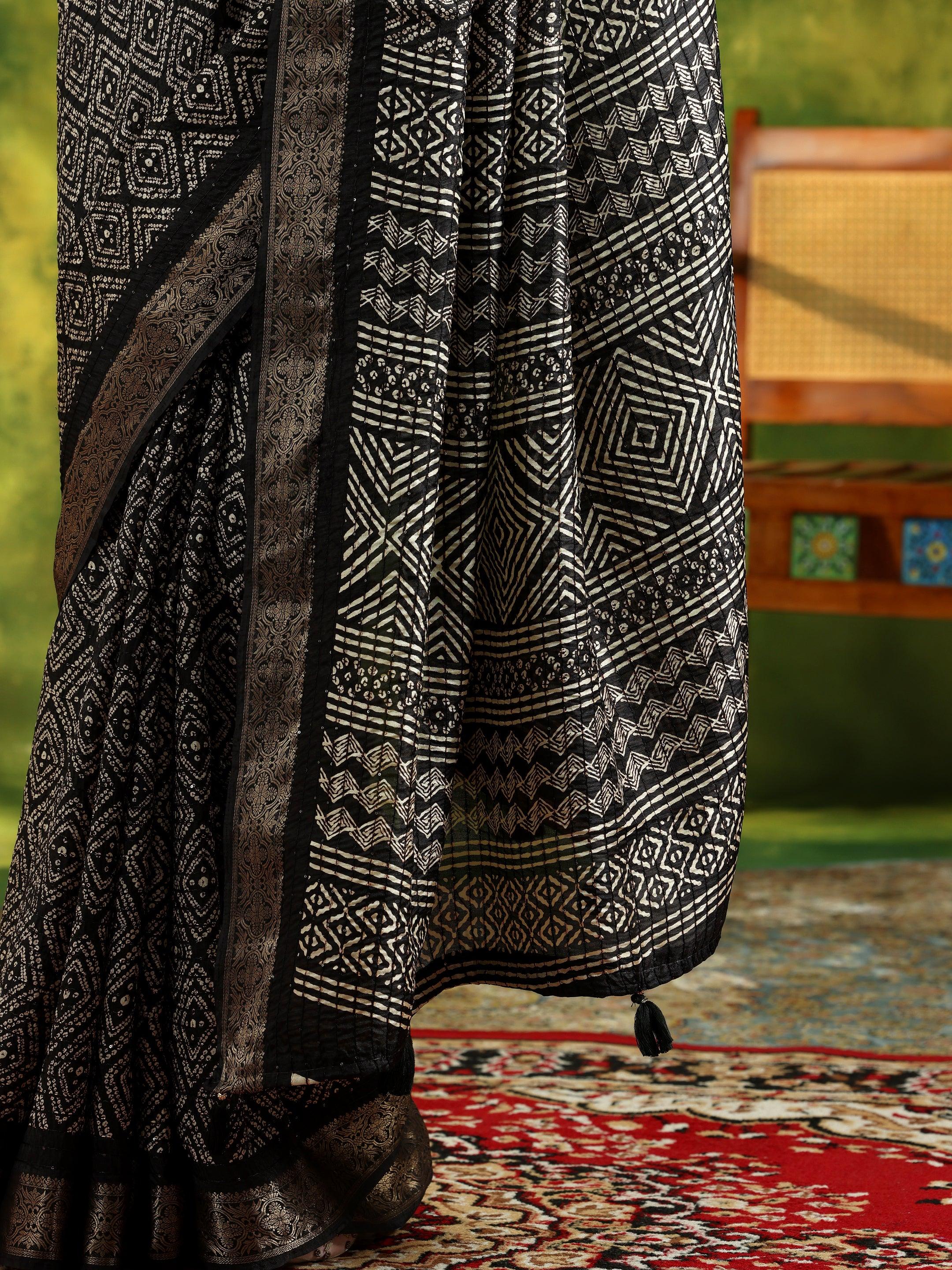 Black Printed Silk Blend Saree With Unstitched Blouse Piece