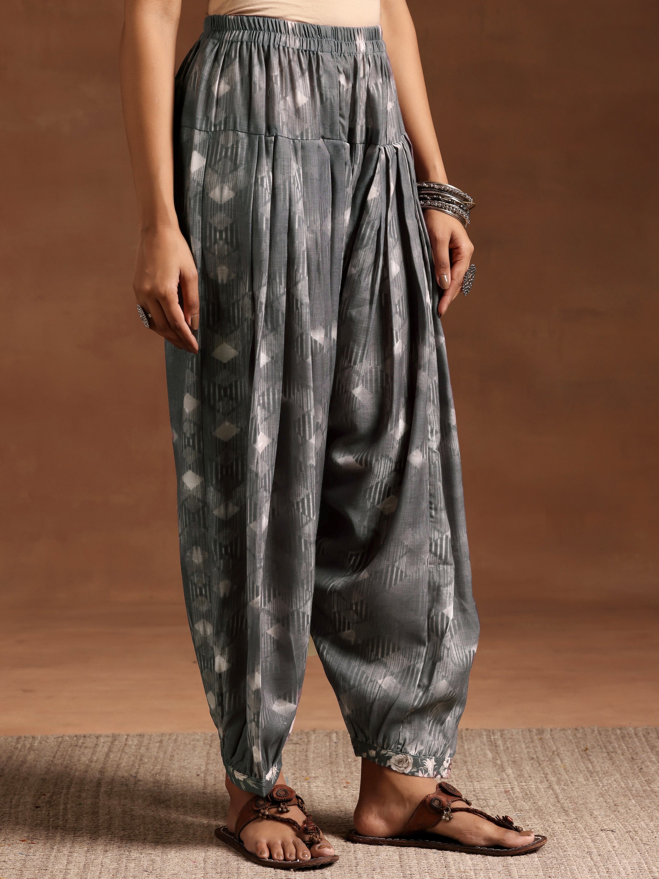 Grey Printed Cotton Straight Suit With Dupatta