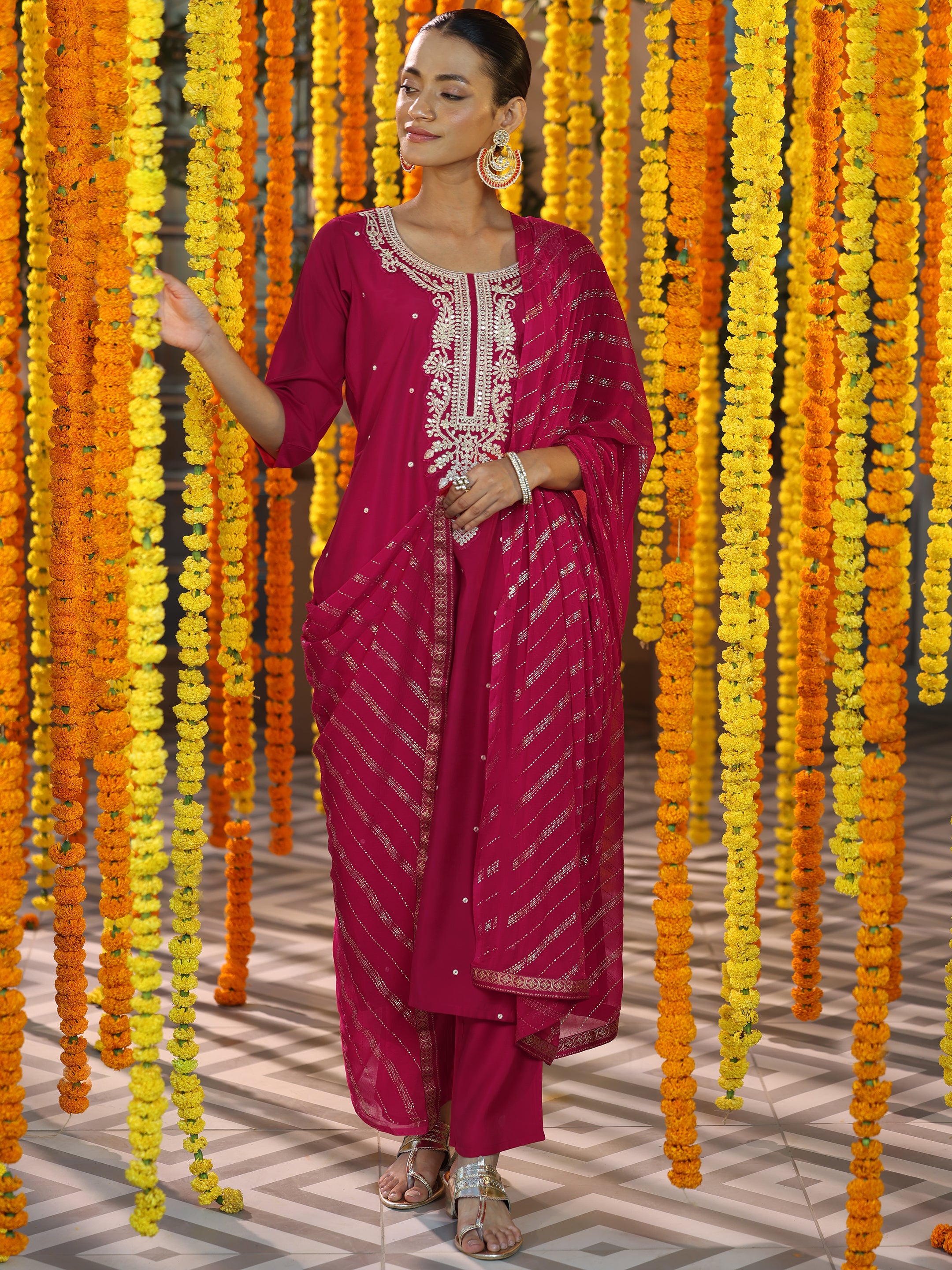 Red Embroidered Silk Blend Straight Suit With Dupatta-color issye